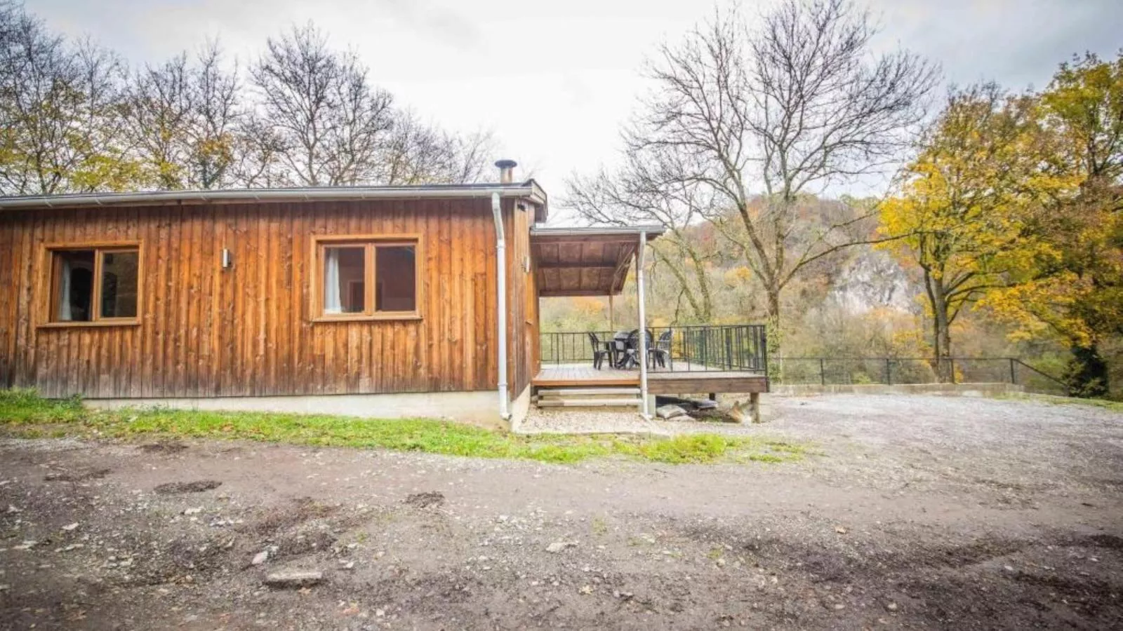 Vue sur Ourthe-Buitenkant zomer