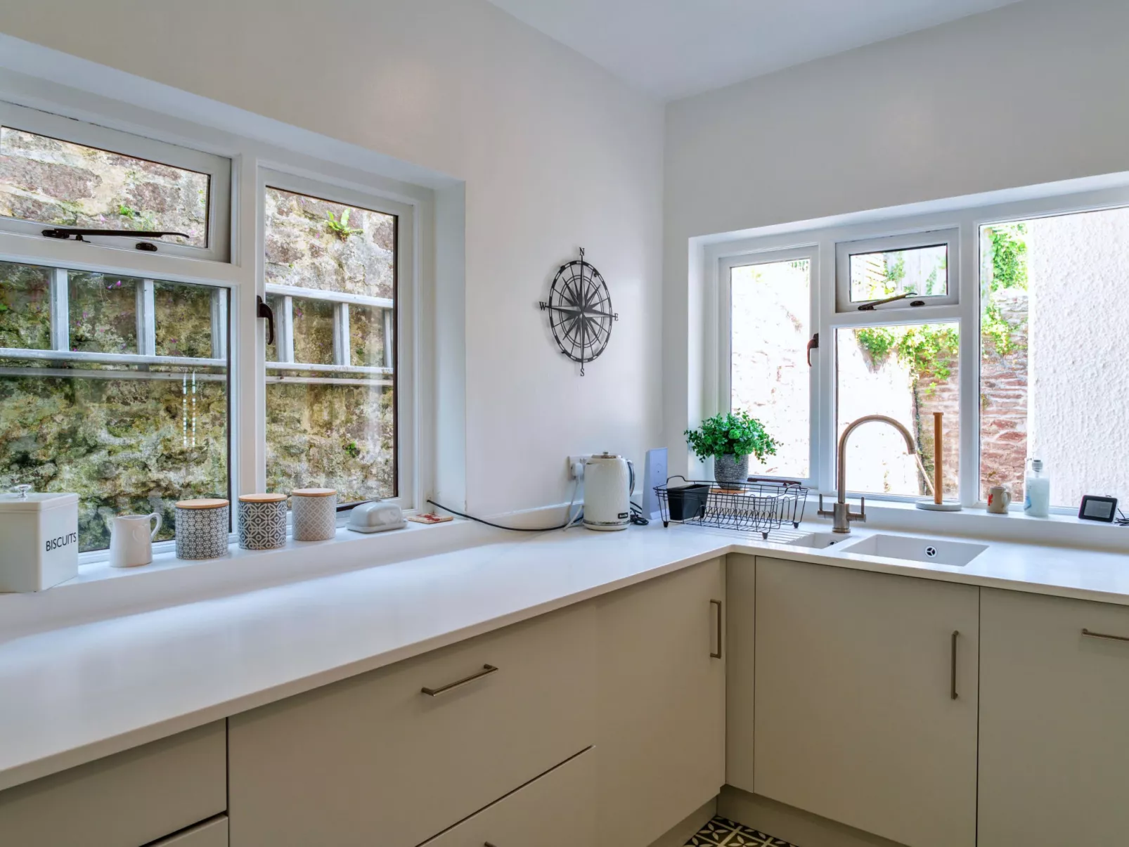 Woodleigh, Cawsand-Buiten