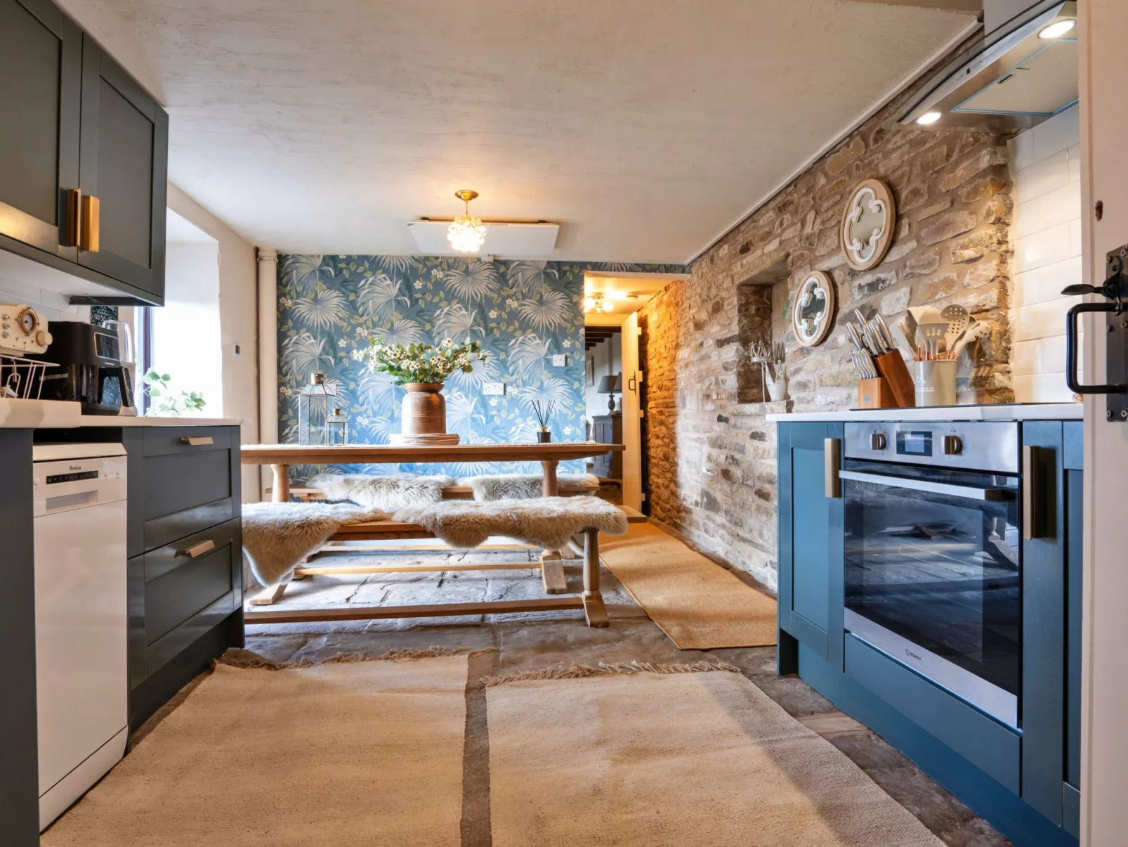 Middle Barn at Blackclough Farm-Binnen