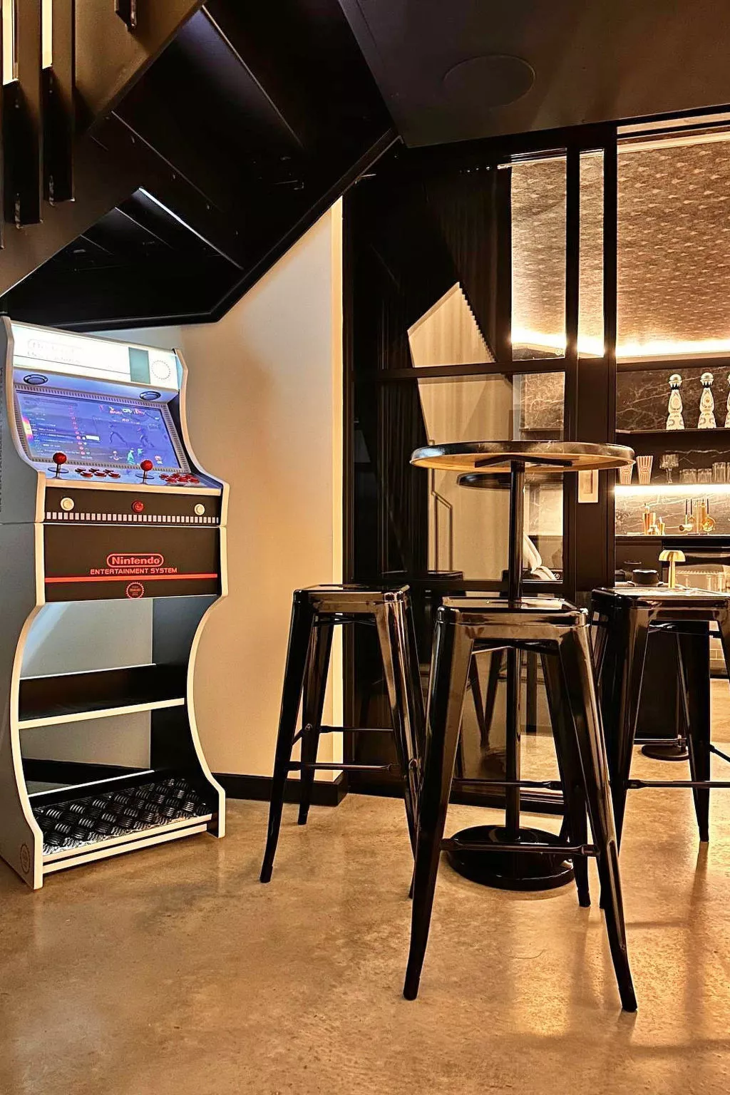 Wesleyan House-Binnen