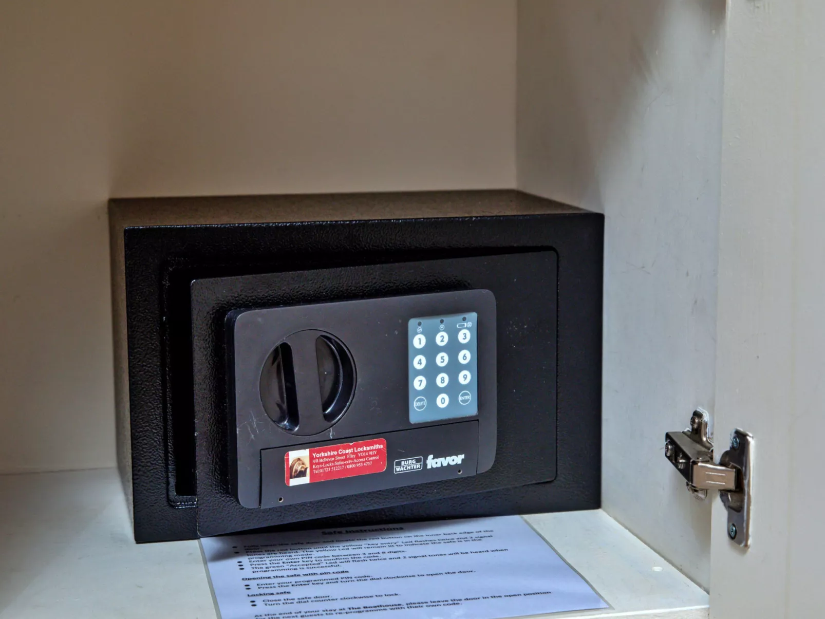 The Boat House - Buiten