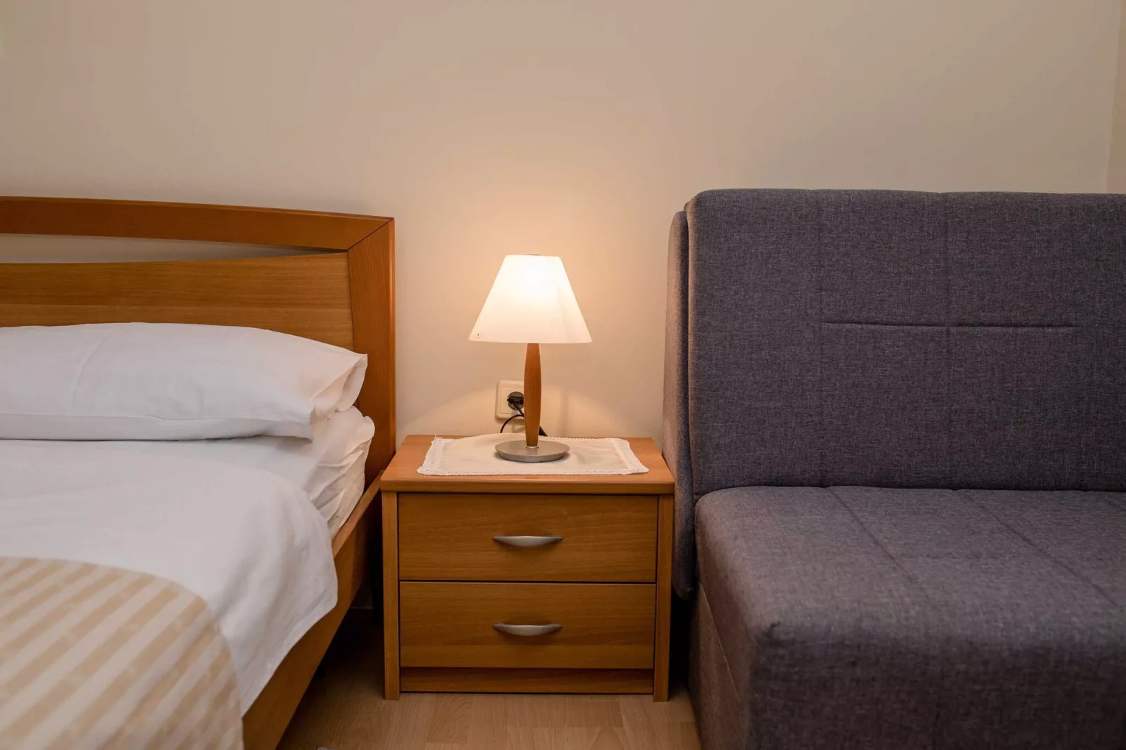 Guest House Villa Anggela - Classic Double room with Balcony and Sea View (BR1)-Binnen