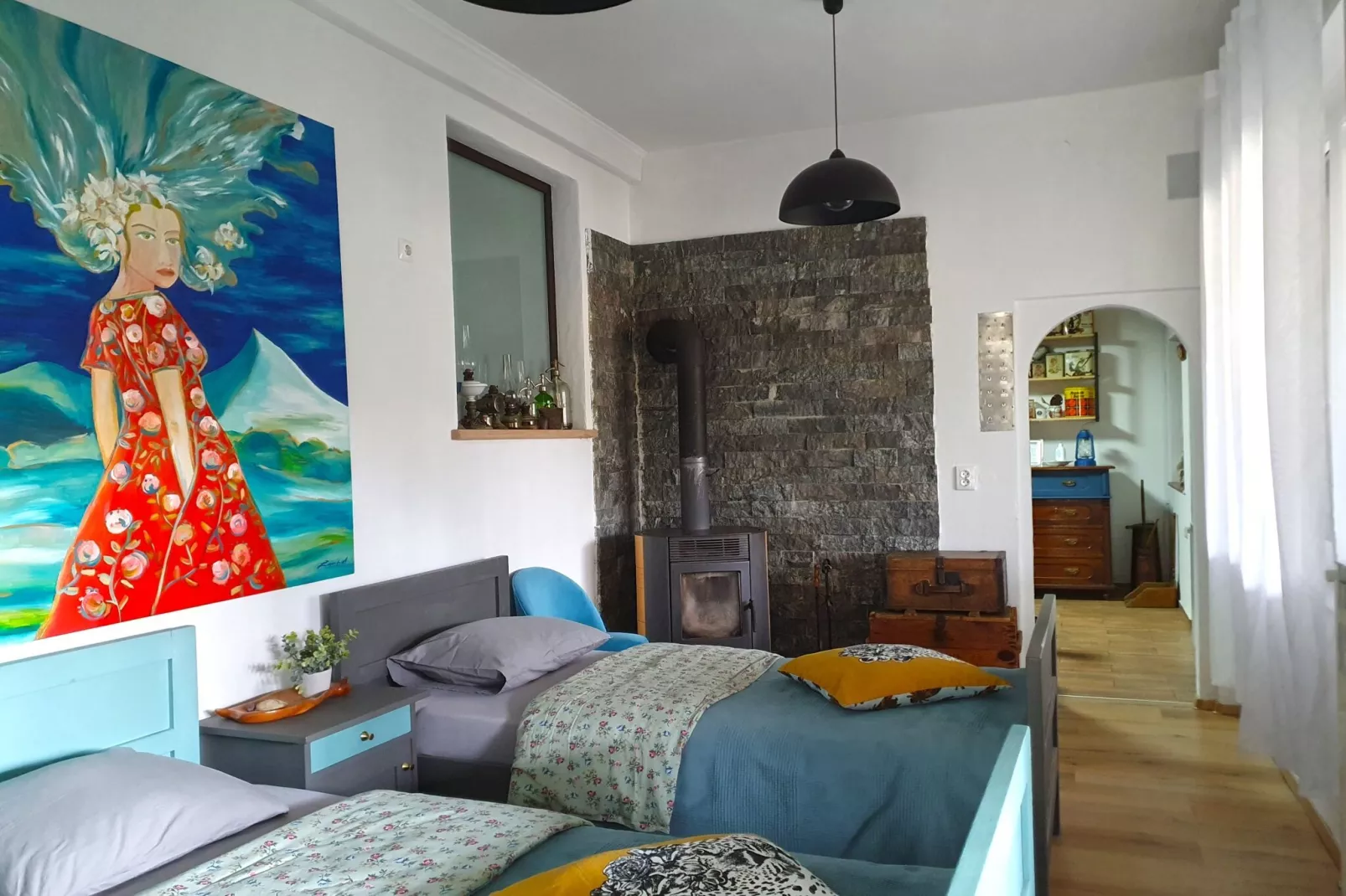 Bright and Sunny Apartment with Terrace - Two Bedroom Apartment with Terrace-Slaapkamer