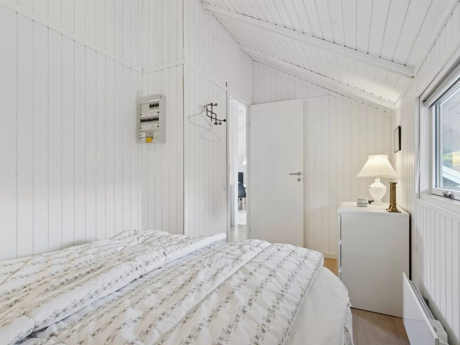 "Hannah" - 200m from the sea-Binnen