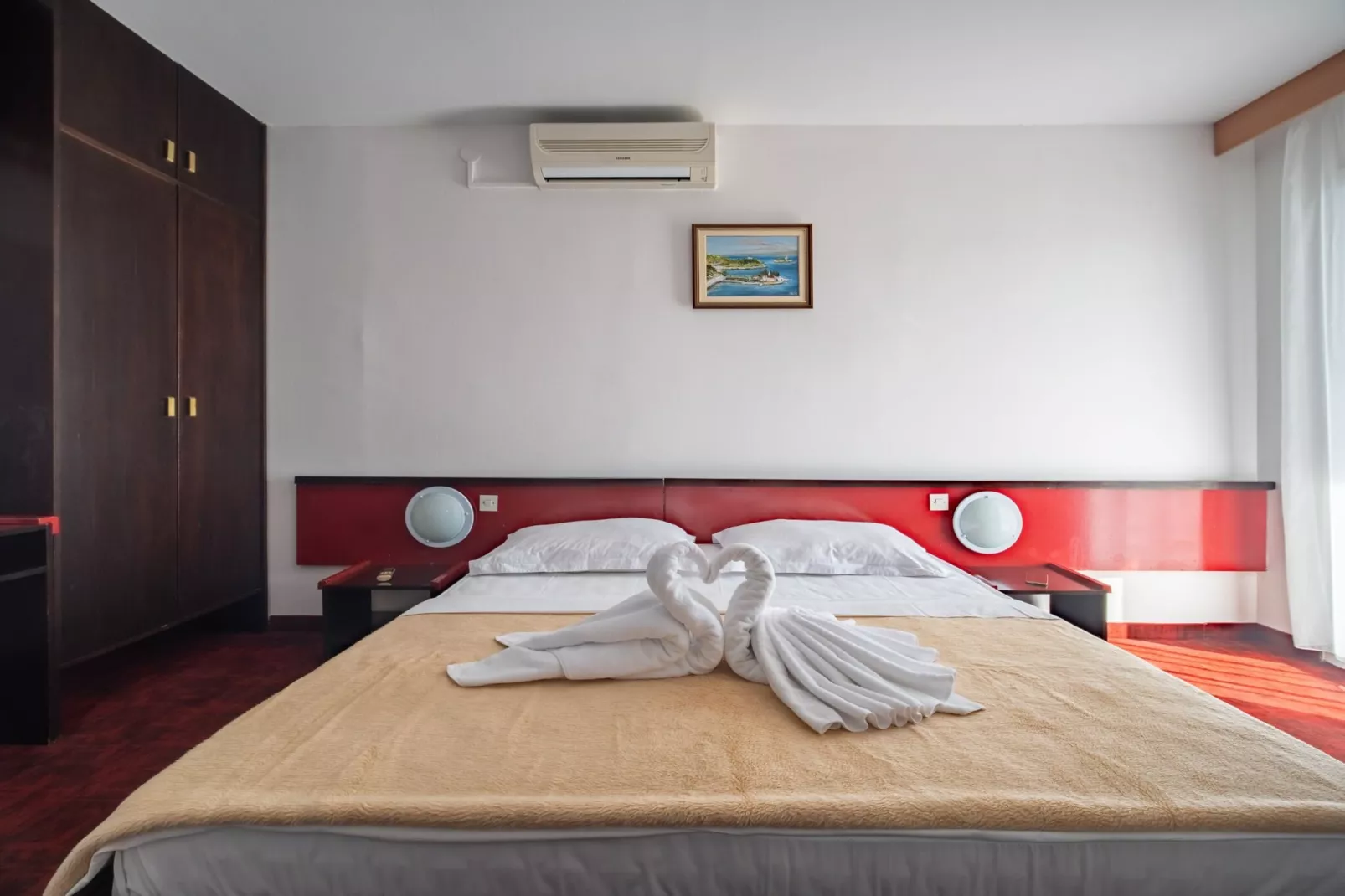 Hotel Issa - Double Room Sea View 7 - Slaapkamer