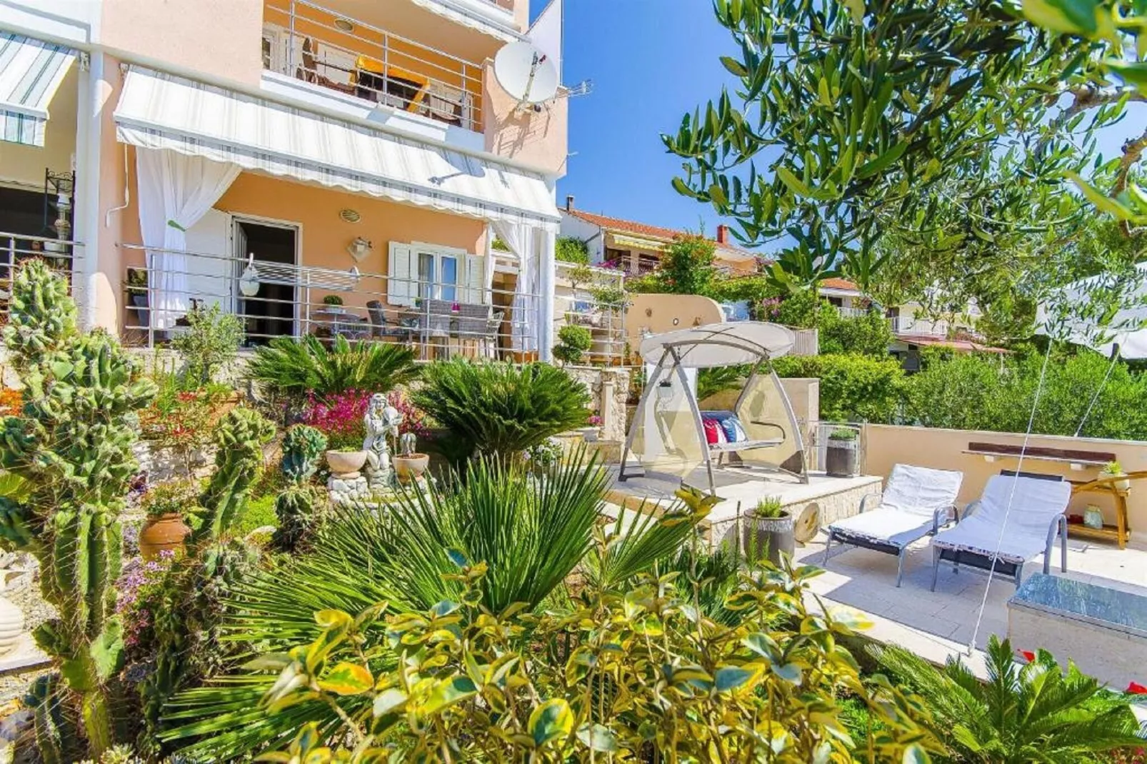 Apartments Nives - One Bedroom Apartment (A2)-Buitenlucht