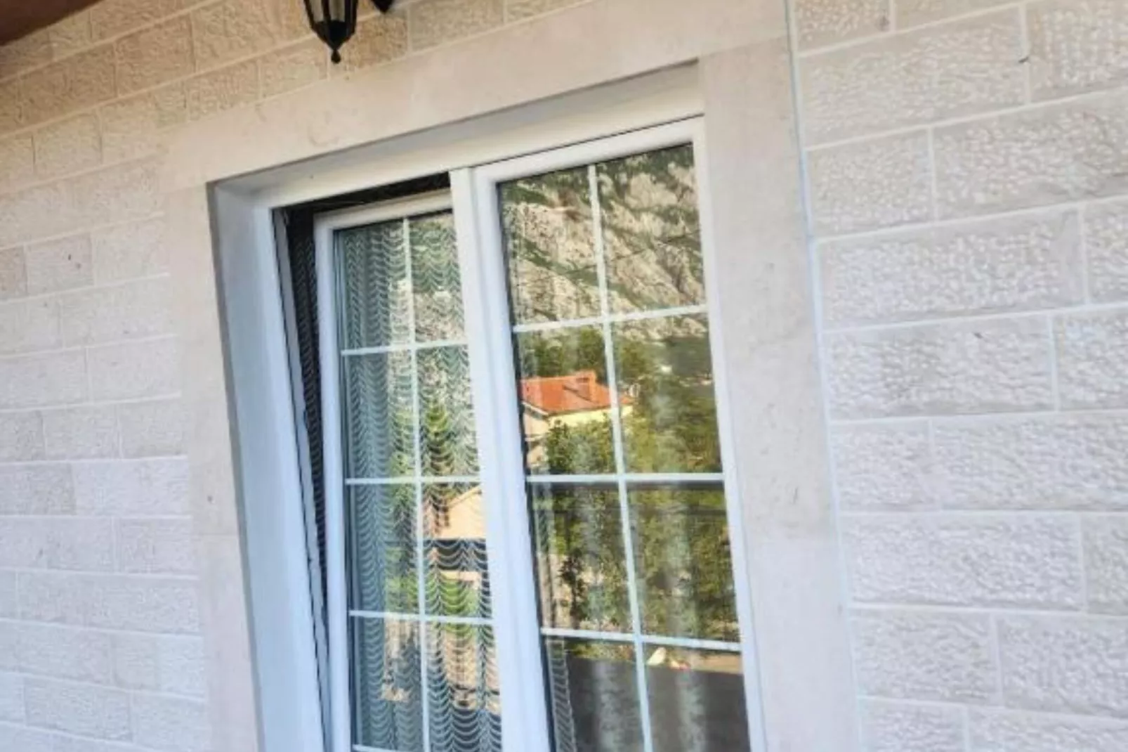 Deluxe City Escape with Modern Comforts & Garage - Double Room-Buitenlucht