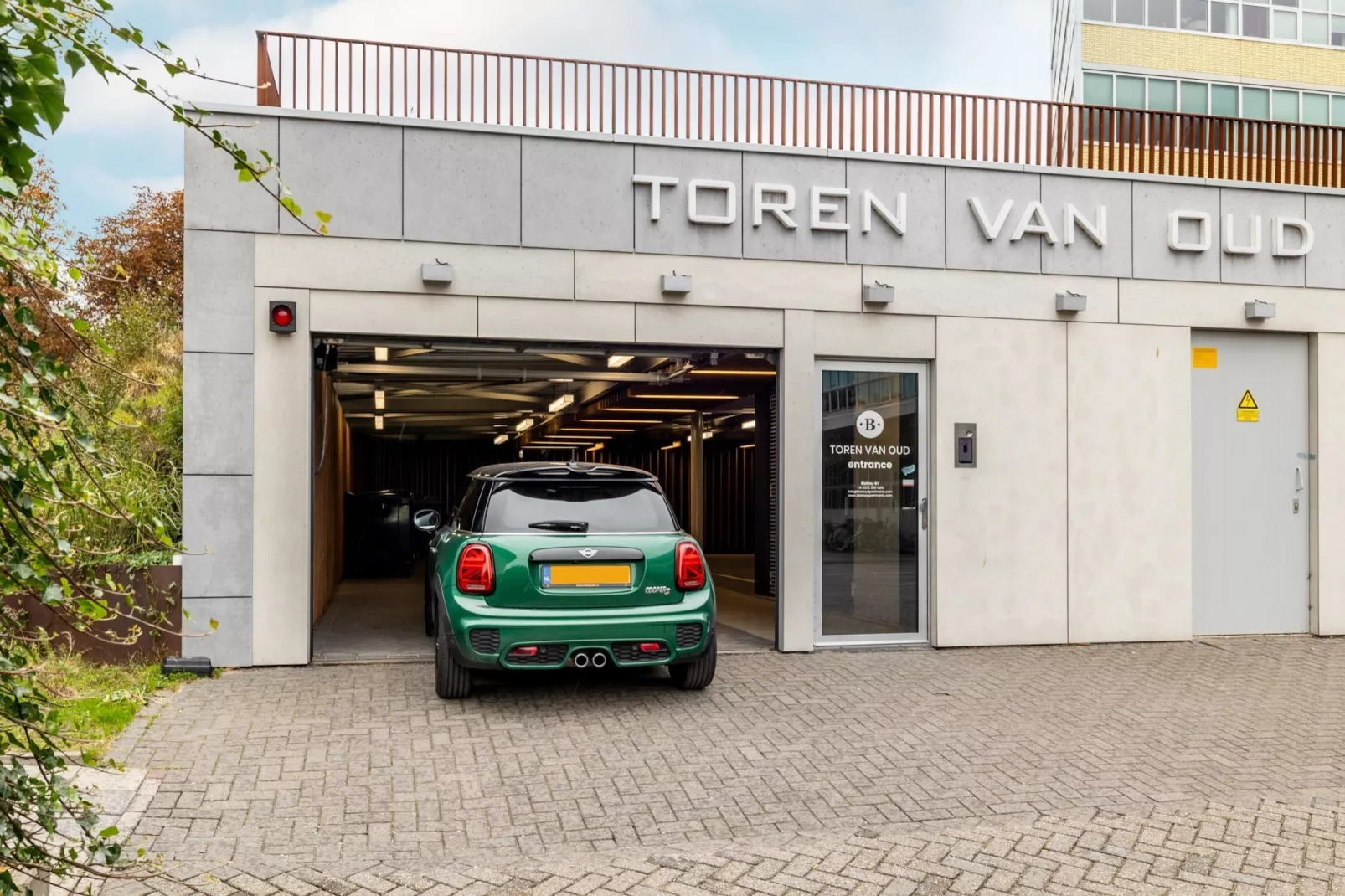 Toren van Oud 3-Faciliteiten