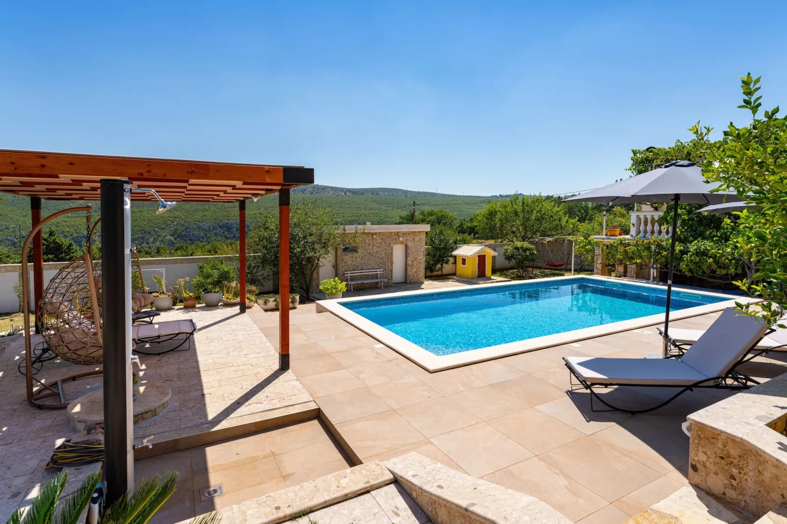Villa Sucic with private pool-Zwembad