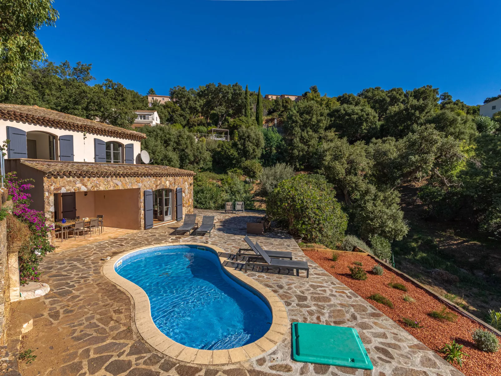 Villa du Canadel-Buiten