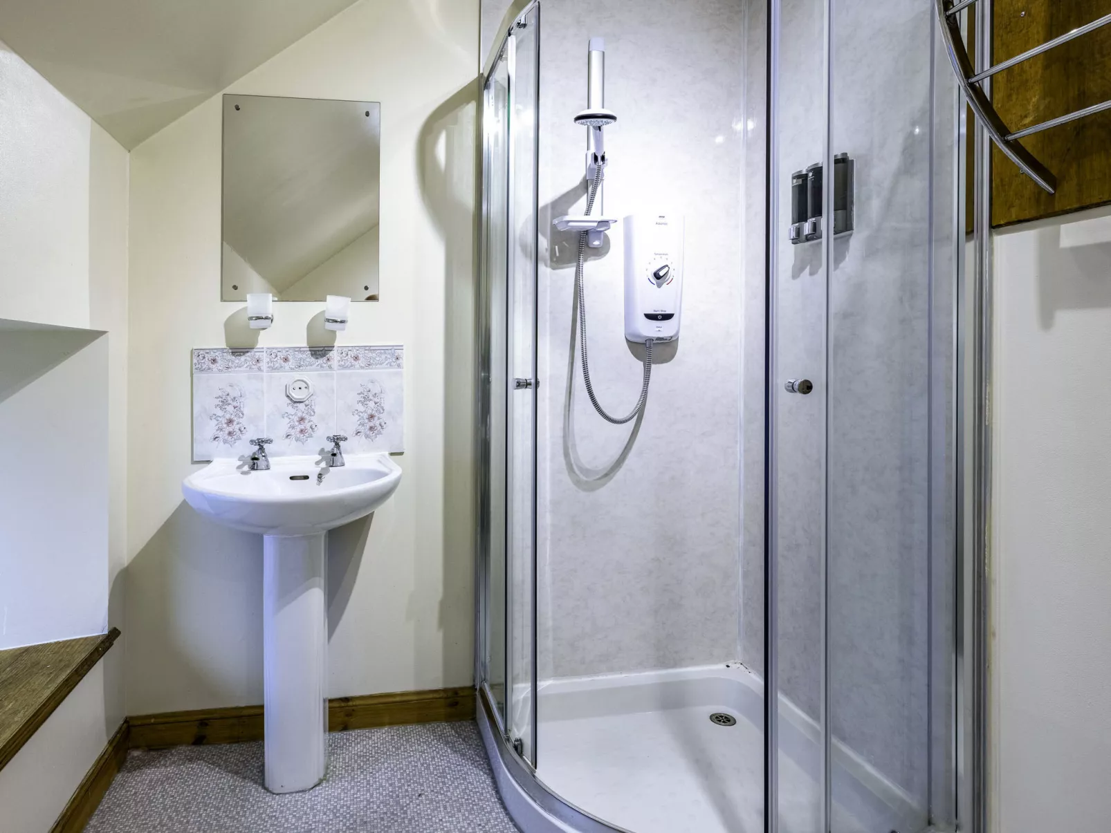 Pitgaveny Apartment-Binnen