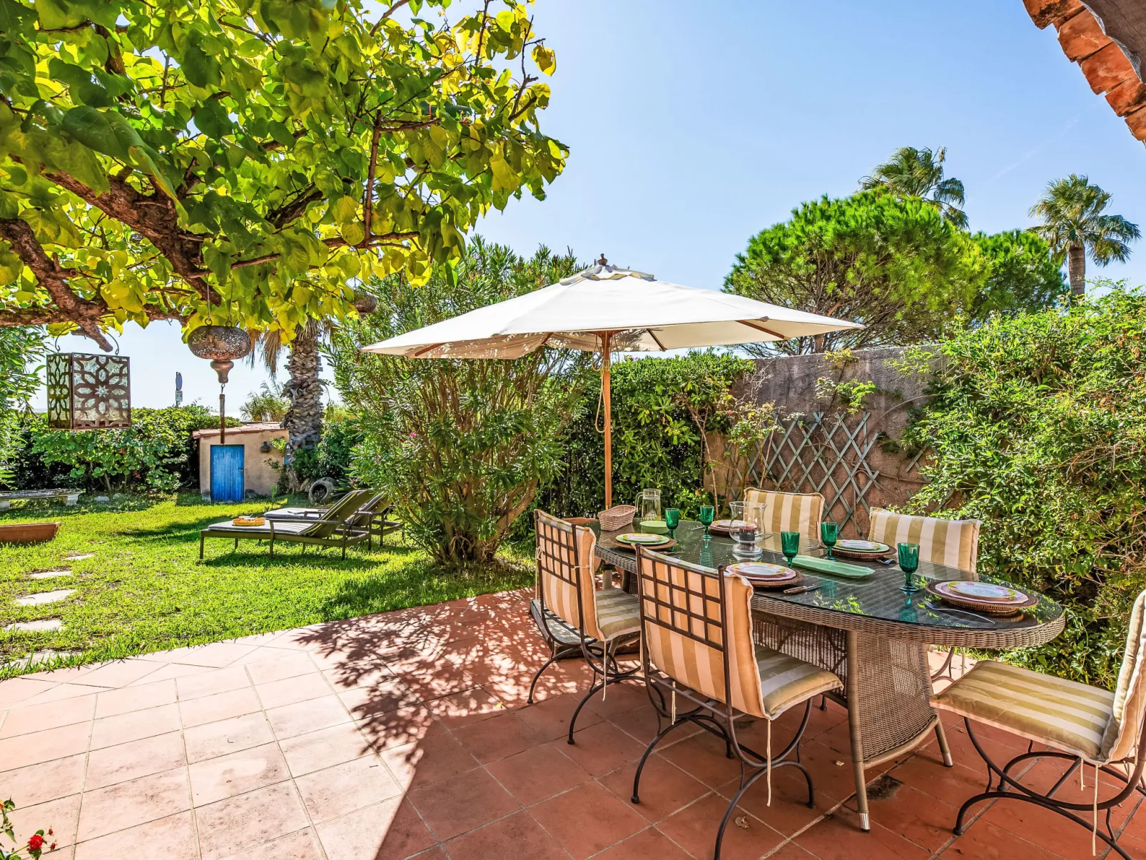 El Cantarello-Buiten