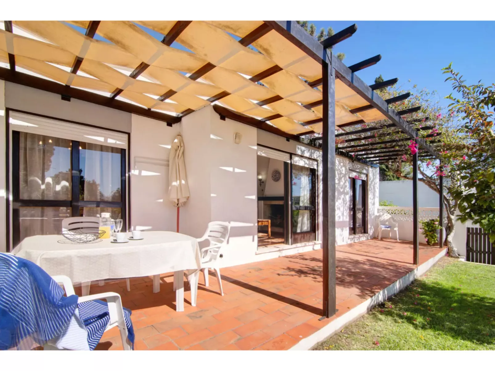 Casa Mila - Sunny Way-Buiten