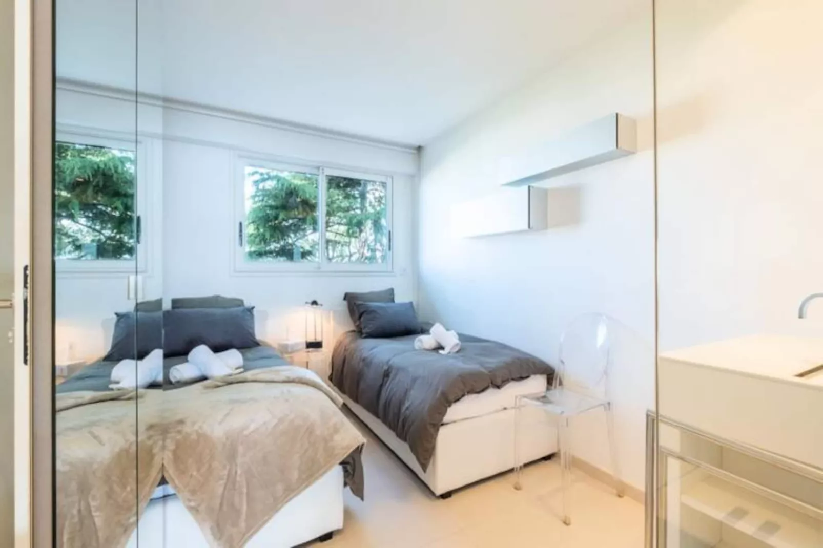 Résidence 3p, Terrasse Am&eacute;nag&eacute;e, Piscine, Vue Sur Les &icirc;les-Niet-getagd