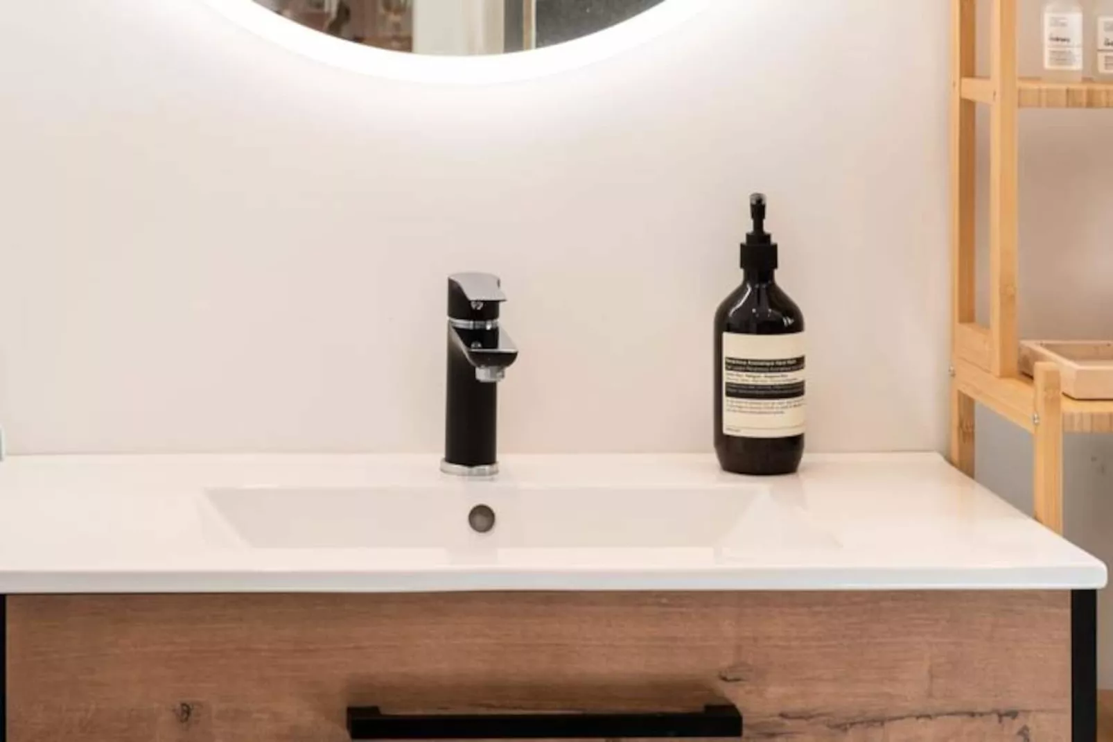 Résidence Lumineux 2p, Plages &agrave; Pied-Niet-getagd