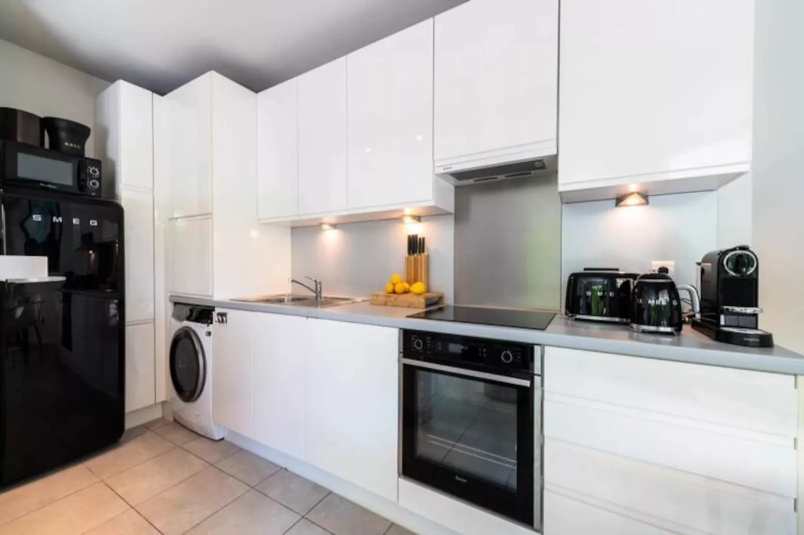 Résidence 2p Rez-de-jardin Avec Piscine – Calme, Parking Privé-Niet-getagd