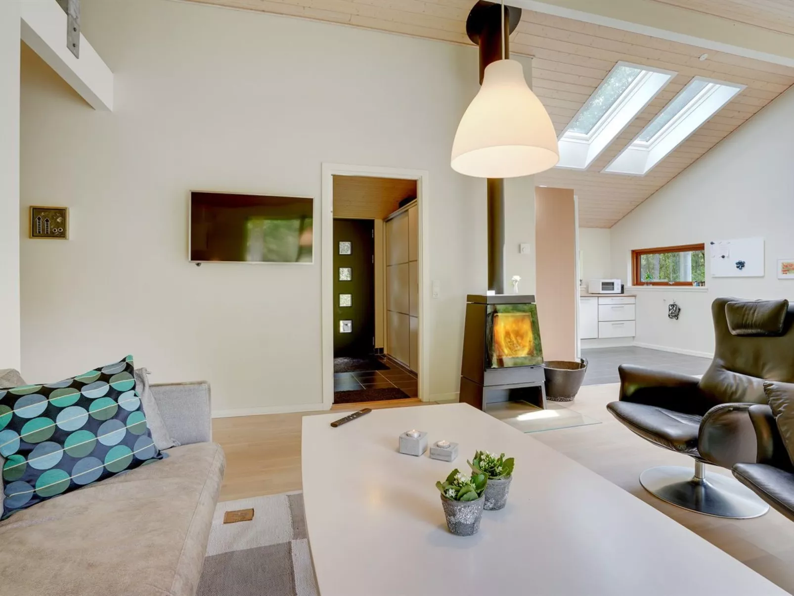 "Thorine" - 750m from the sea-Binnen