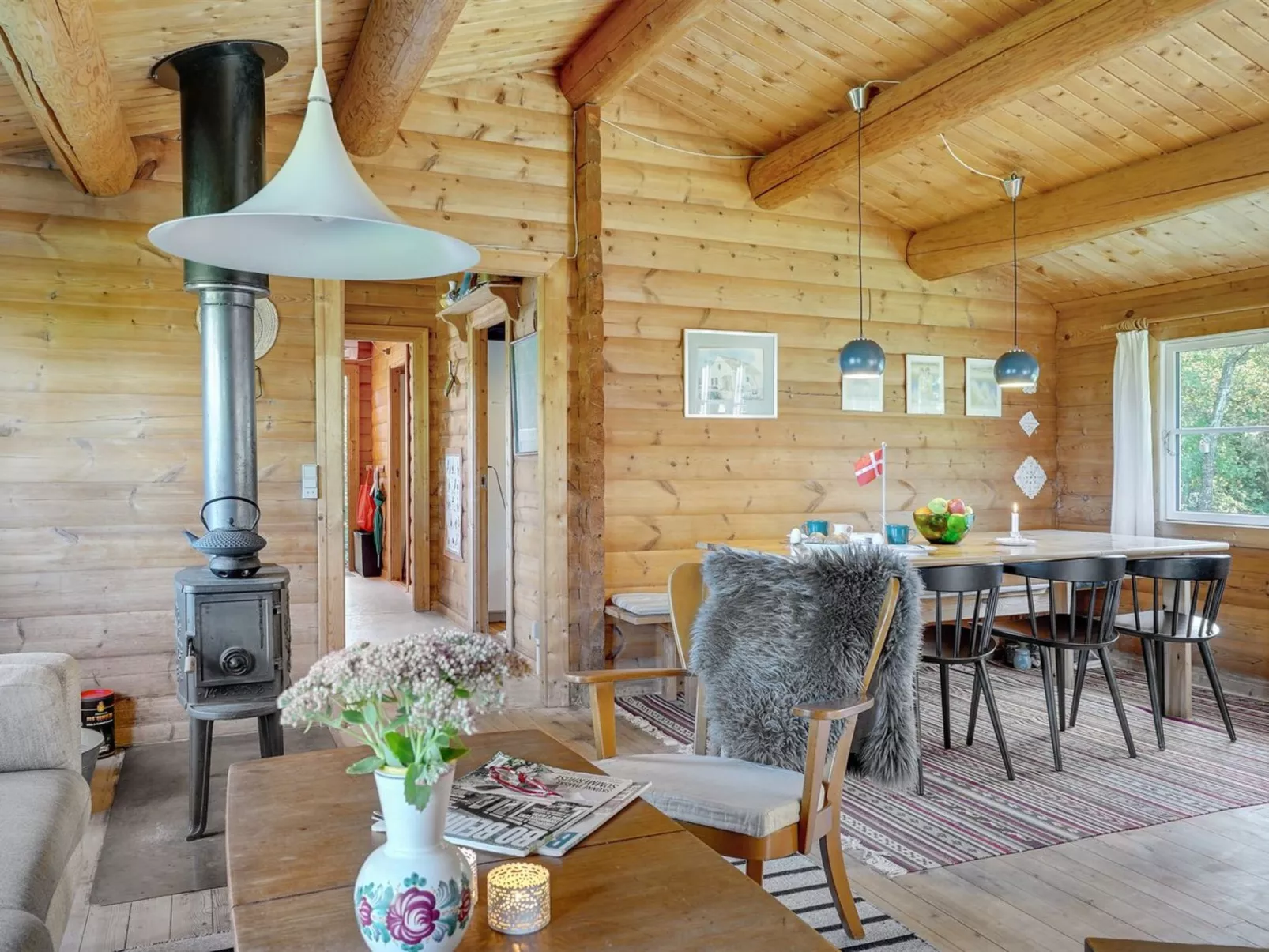 "Thrine" - 100m to the fjord-Binnen