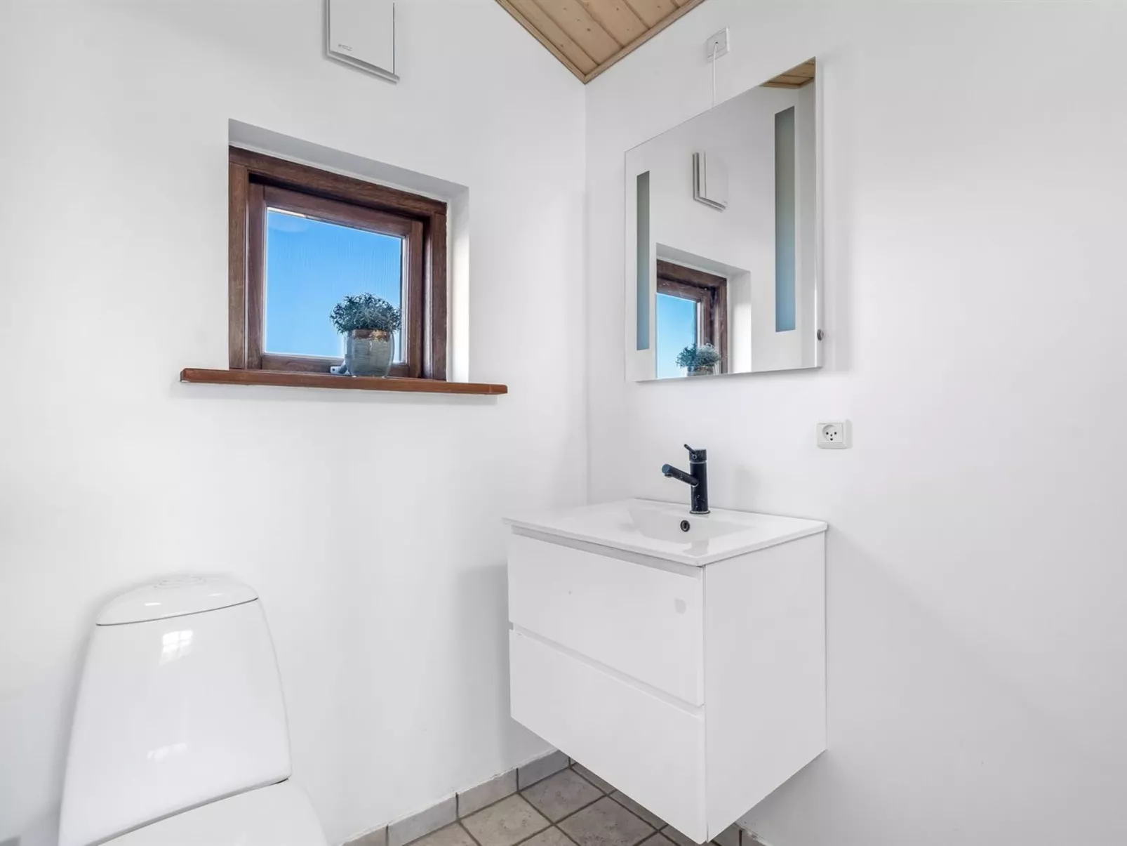 "Niela" - 800m from the sea-Binnen