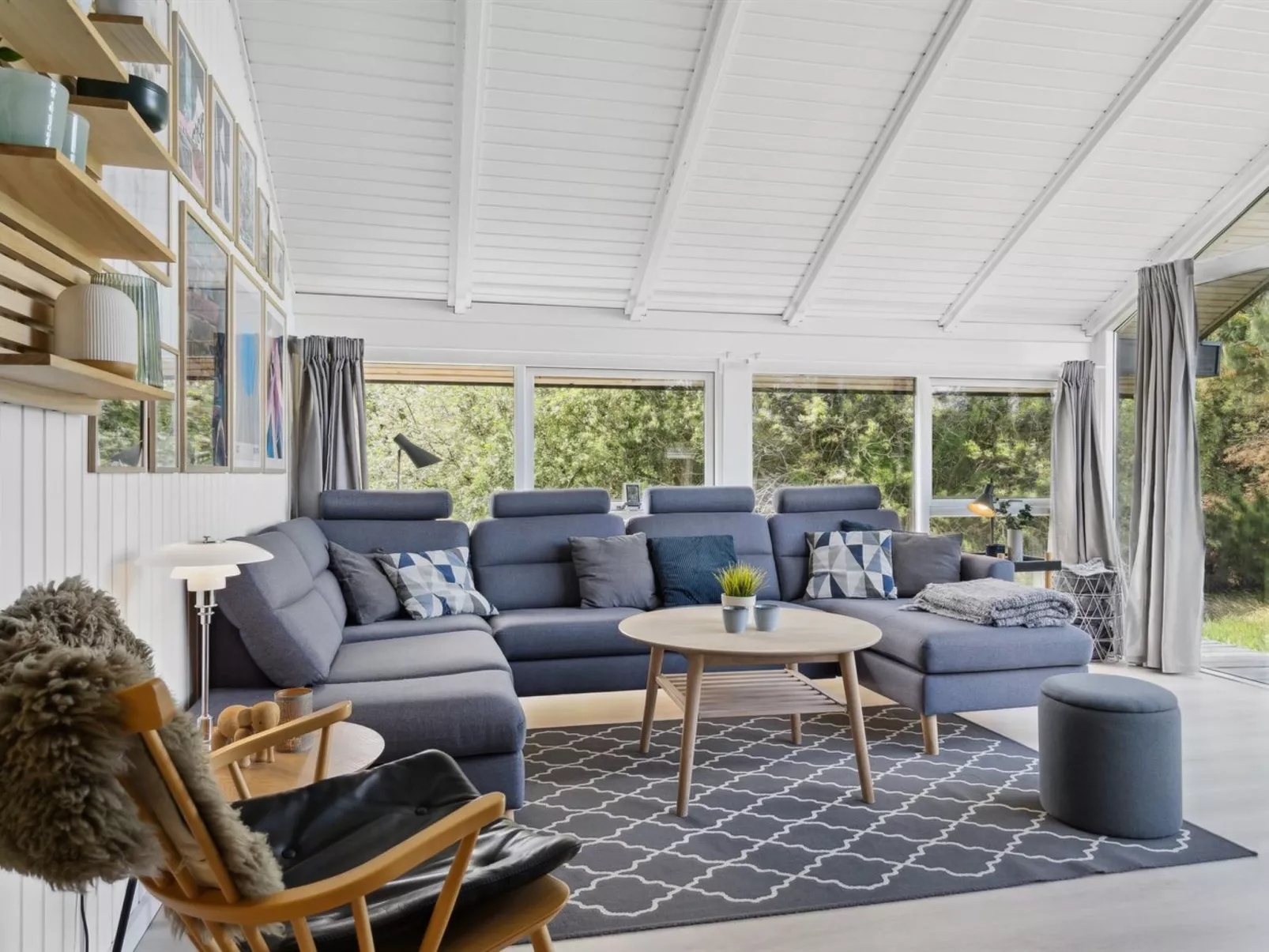 "Julie" - 1.5km from the sea-Binnen