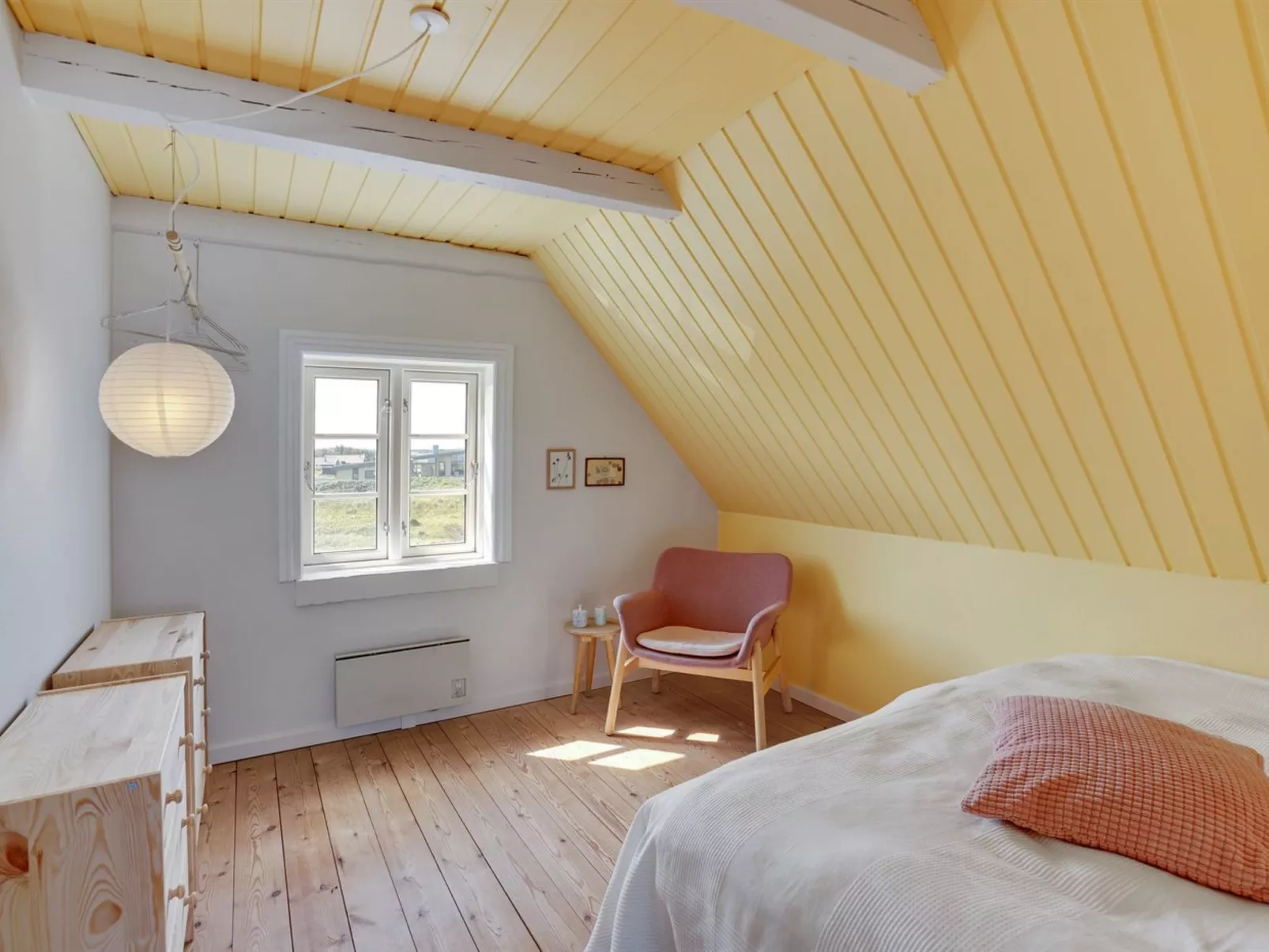 "Bernice" - 150m from the sea-Binnen