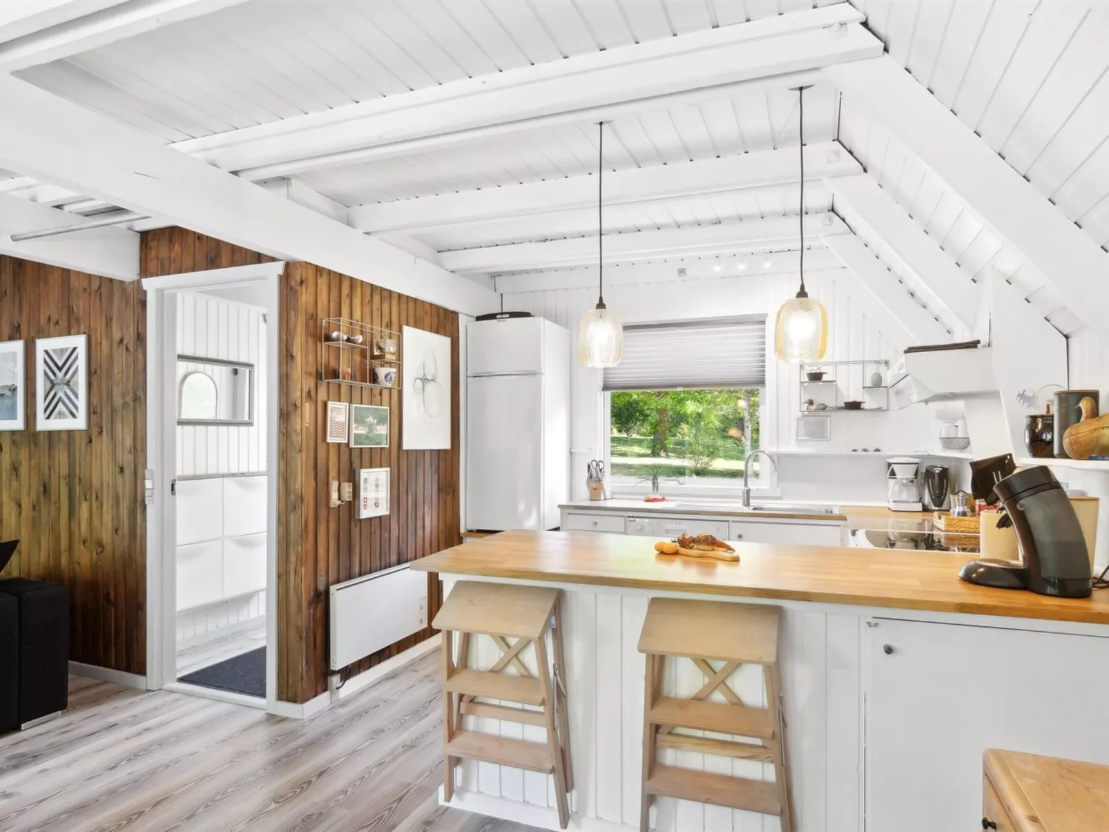 "Jütte" - 2km to the fjord-Binnen