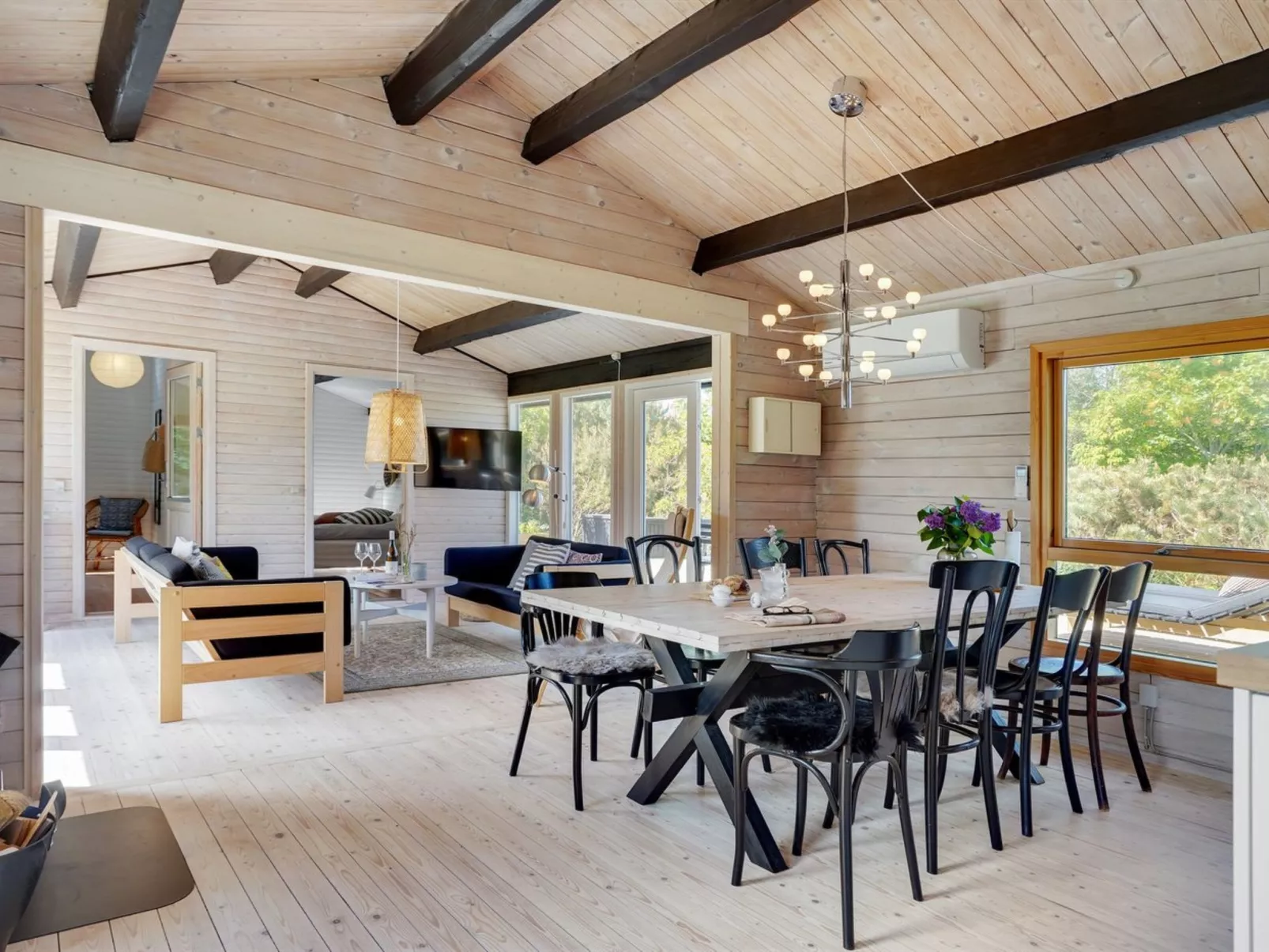 "Skogh" - 600m from the sea-Binnen