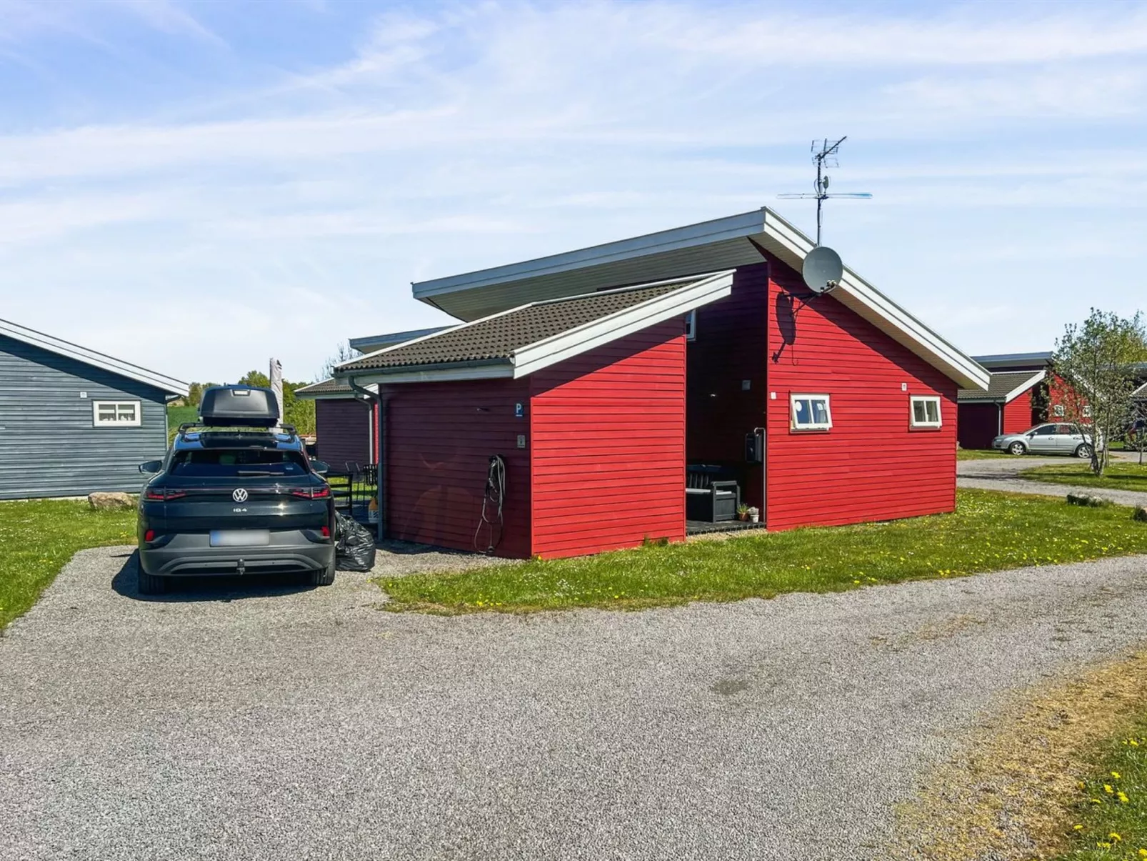 "Carlie" - 2.8km from the sea-Buiten