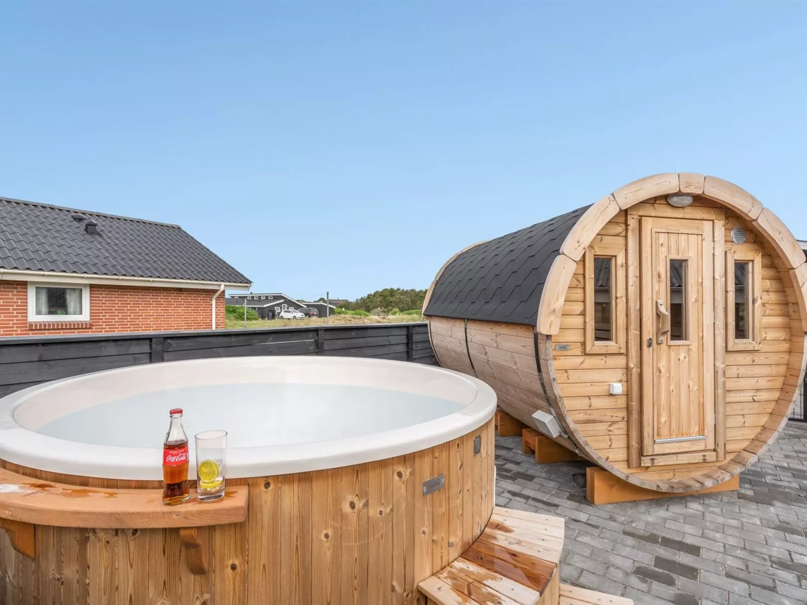 "Teoline" - 500m to the fjord-Binnen