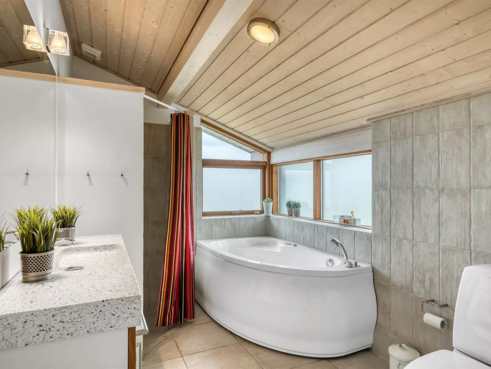 "Yma" - 200m from the sea-Binnen