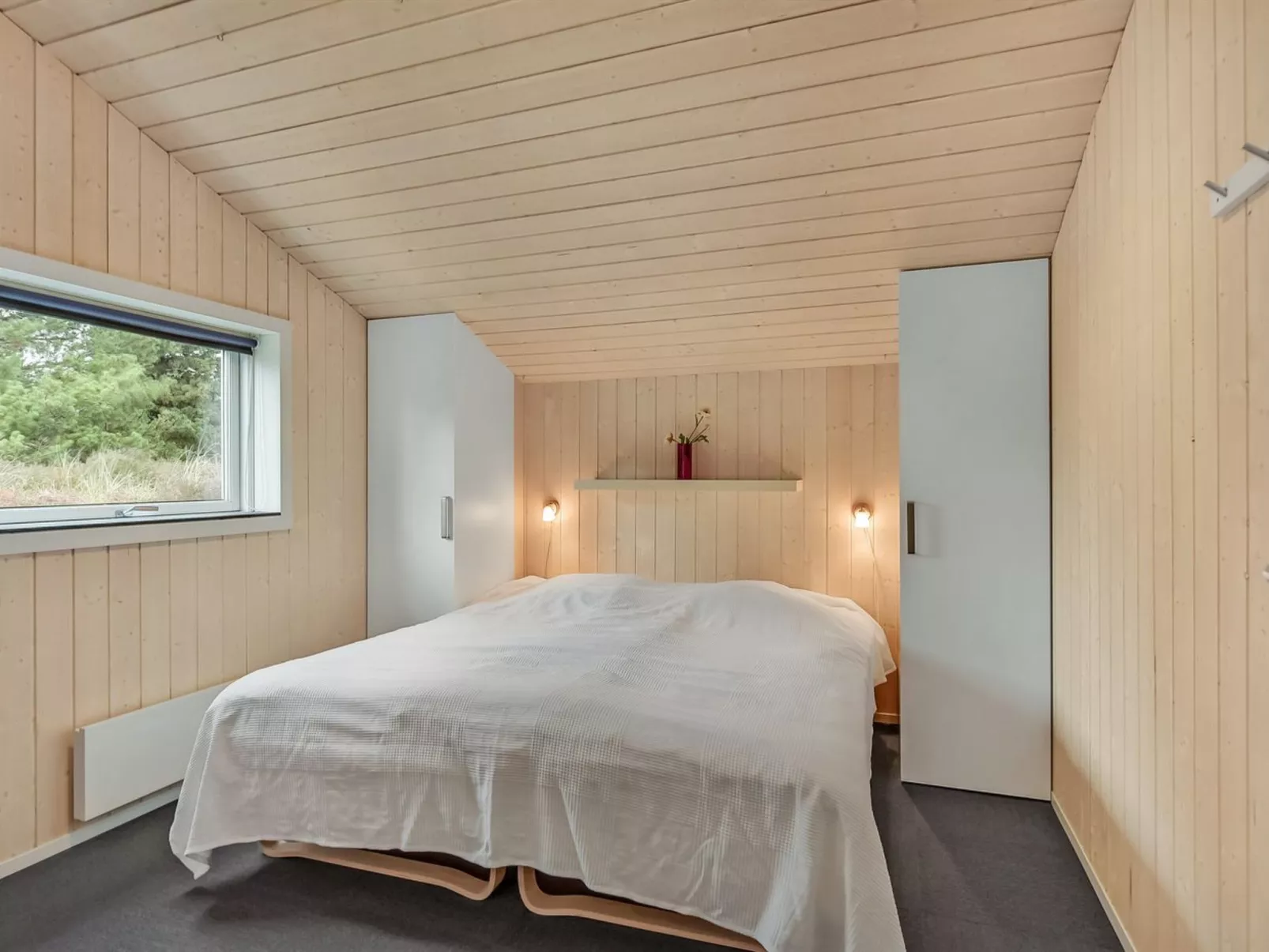 "Lav" - 3.8km from the sea-Binnen