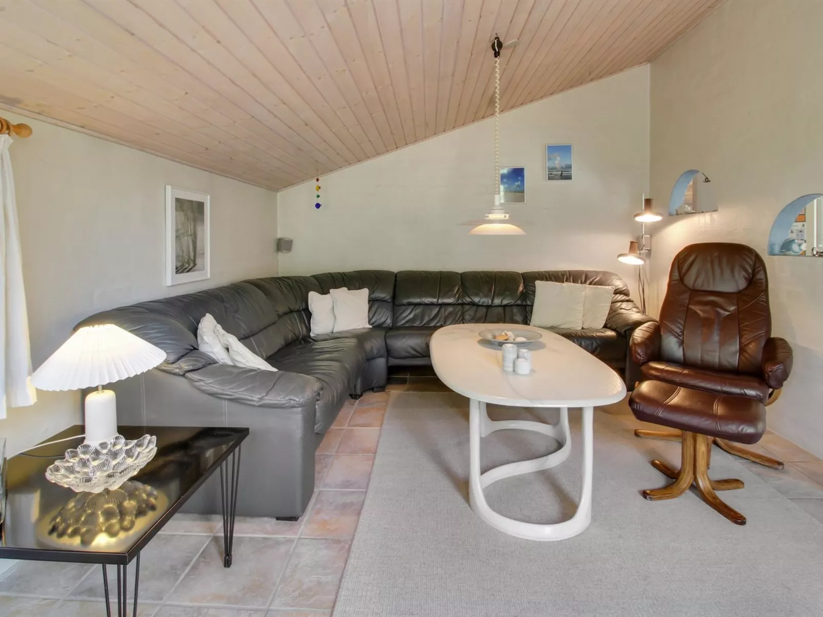 "Elsy" - 2.6km from the sea-Binnen