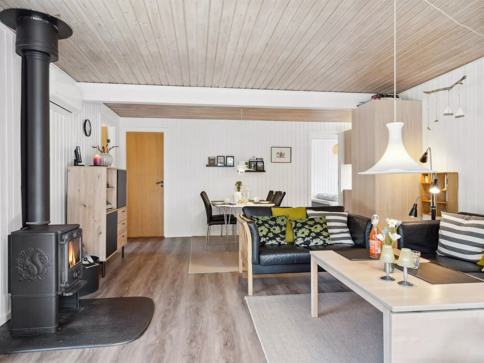 "Sigrun" - 4km from the sea-Binnen