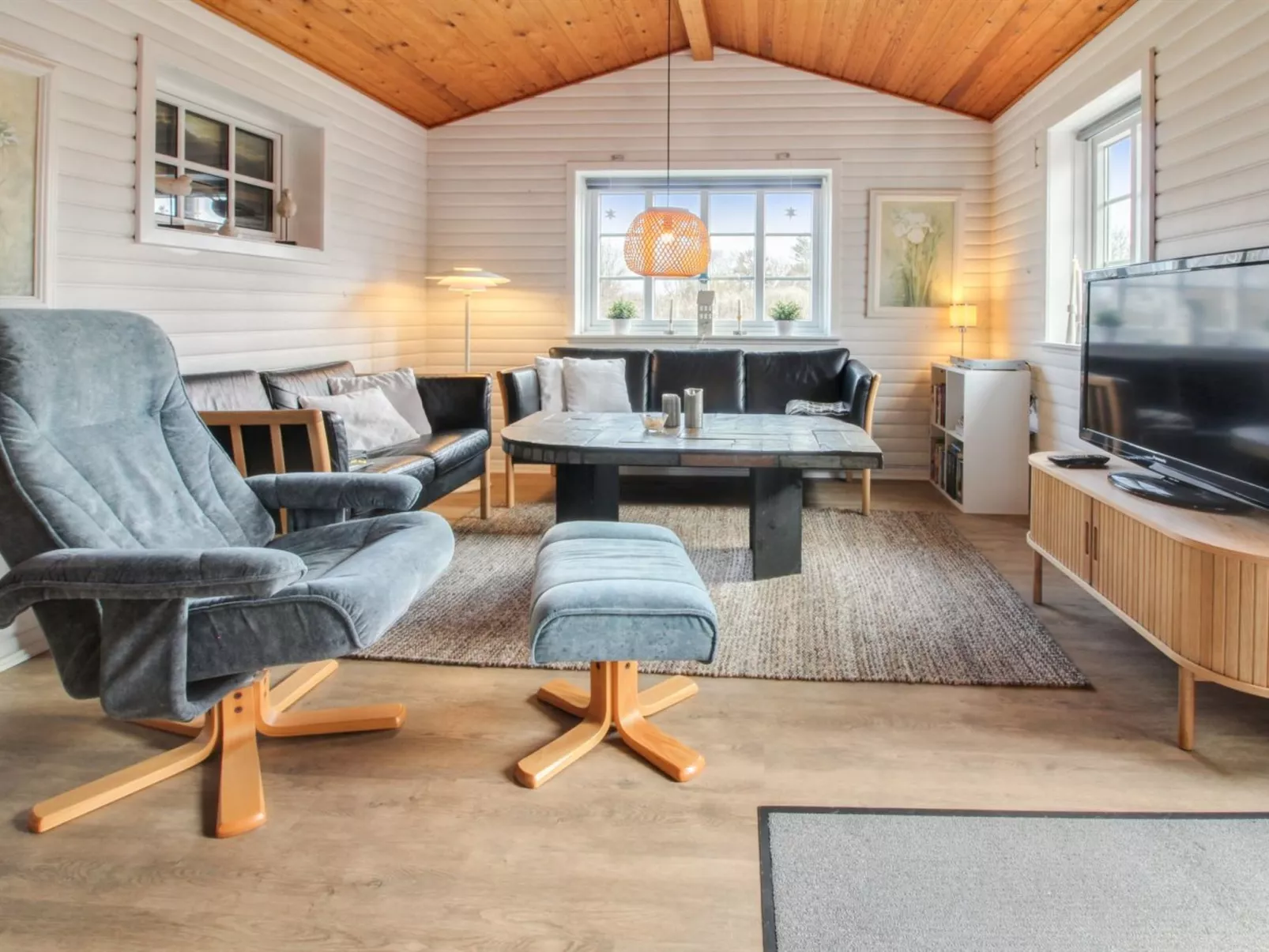 "Hendrine" - 500m from the sea-Binnen