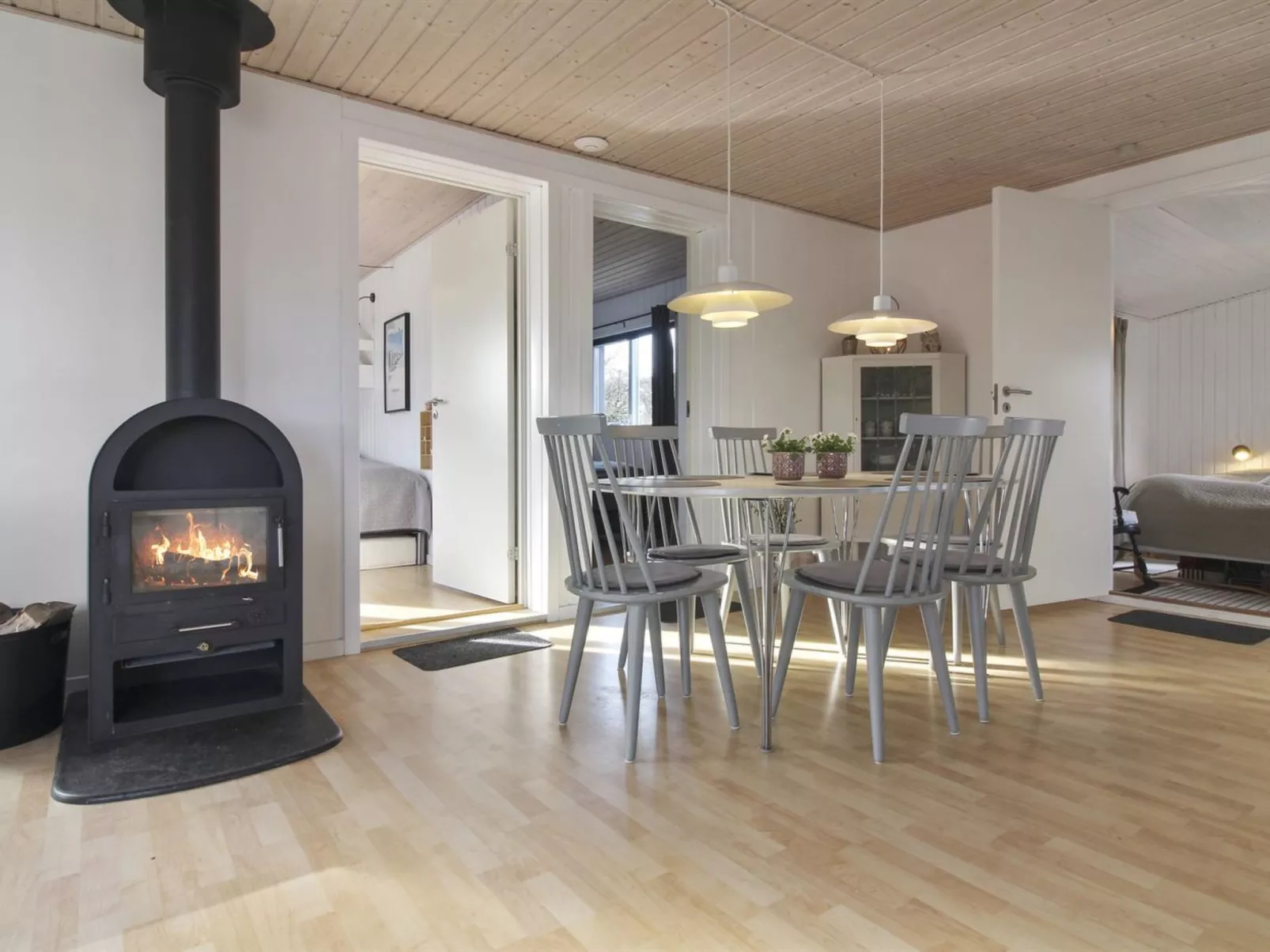 "Jespar" - 300m from the sea-Binnen