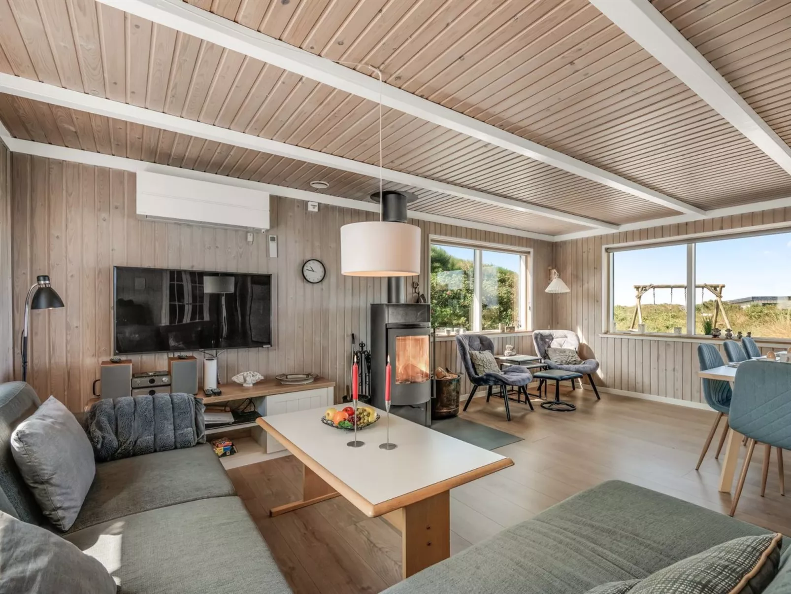 "Talia" -  from the sea-Binnen