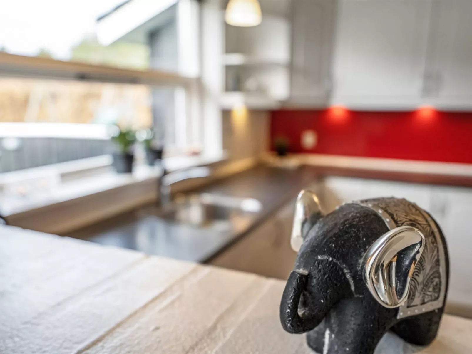 "Karstina" - 1km from the sea-Binnen