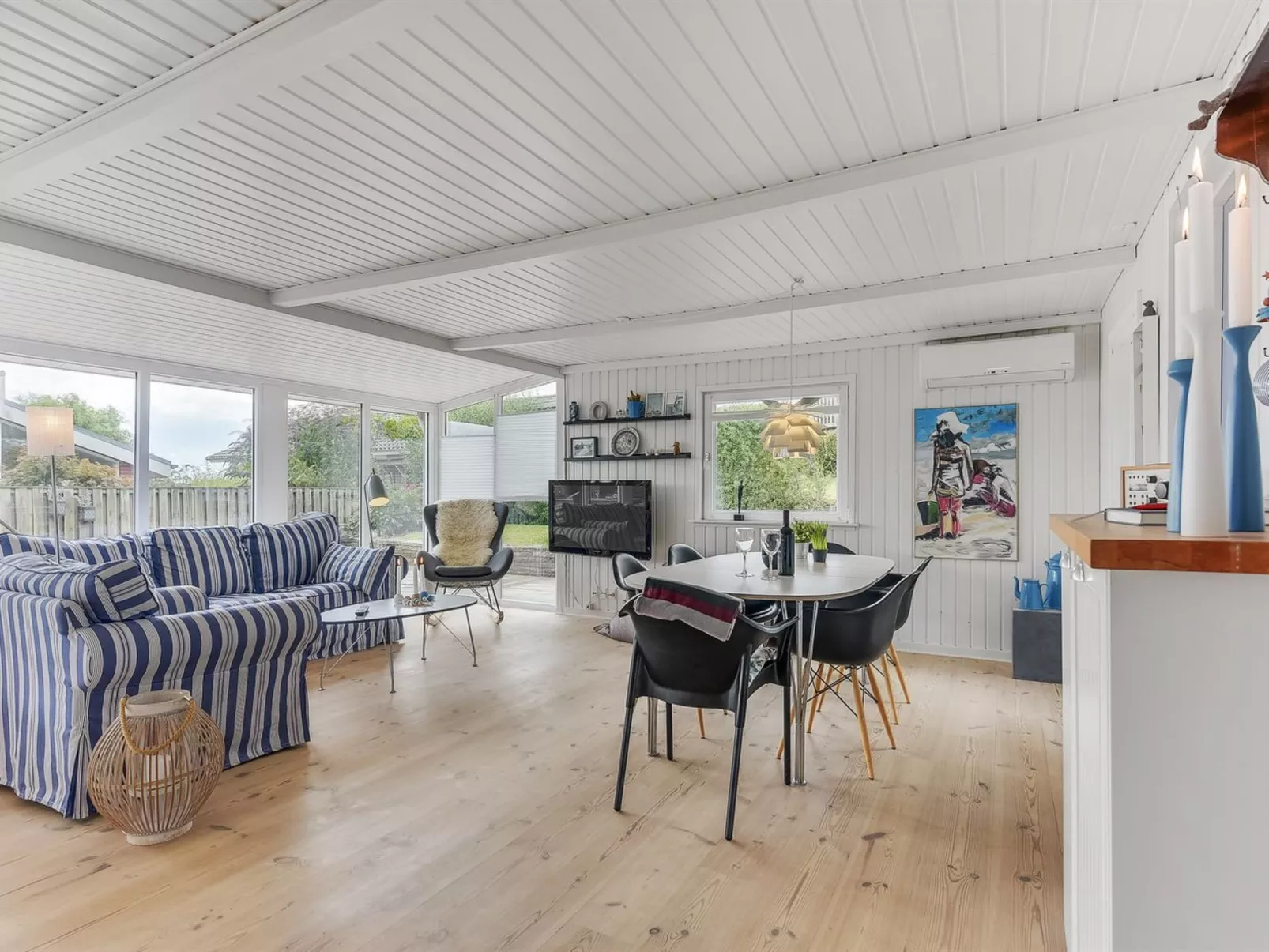 "Elain" -  from the sea-Binnen