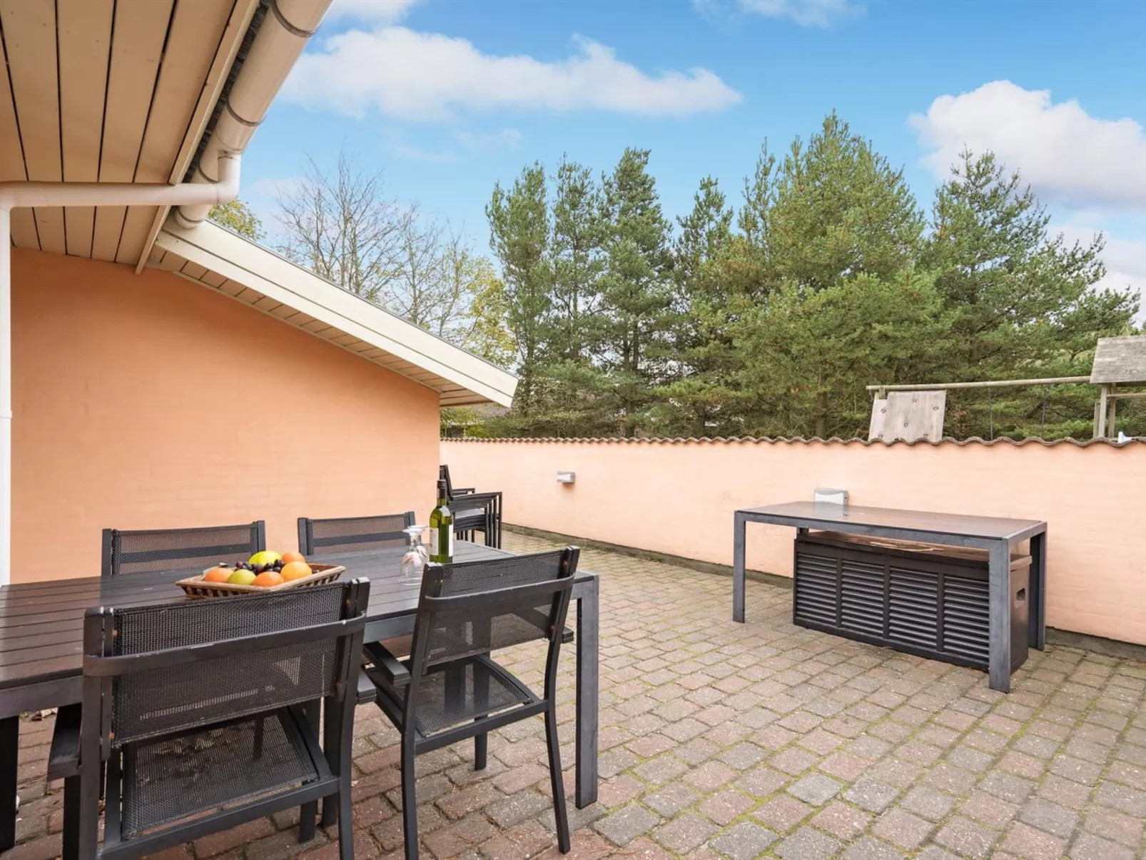 "Vicktoria" - 500m to the fjord-Buiten