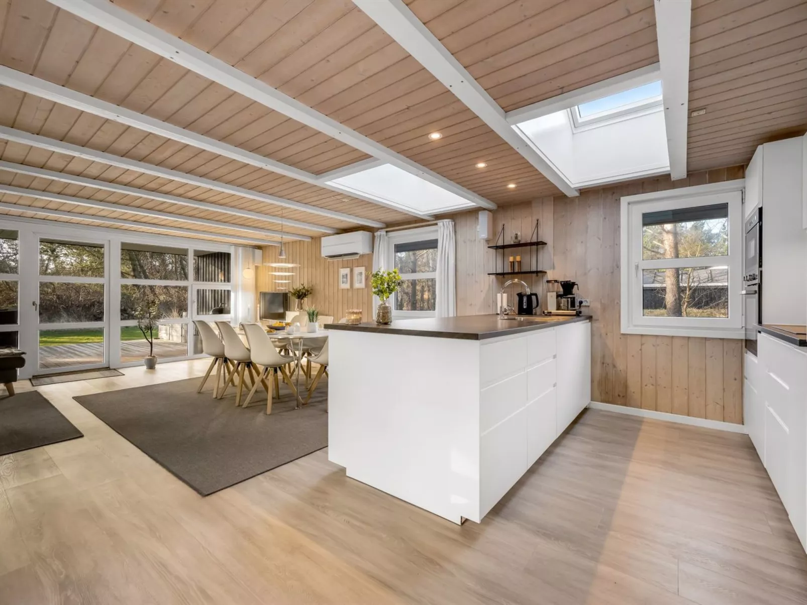 "Yuma" - 1km from the sea-Binnen