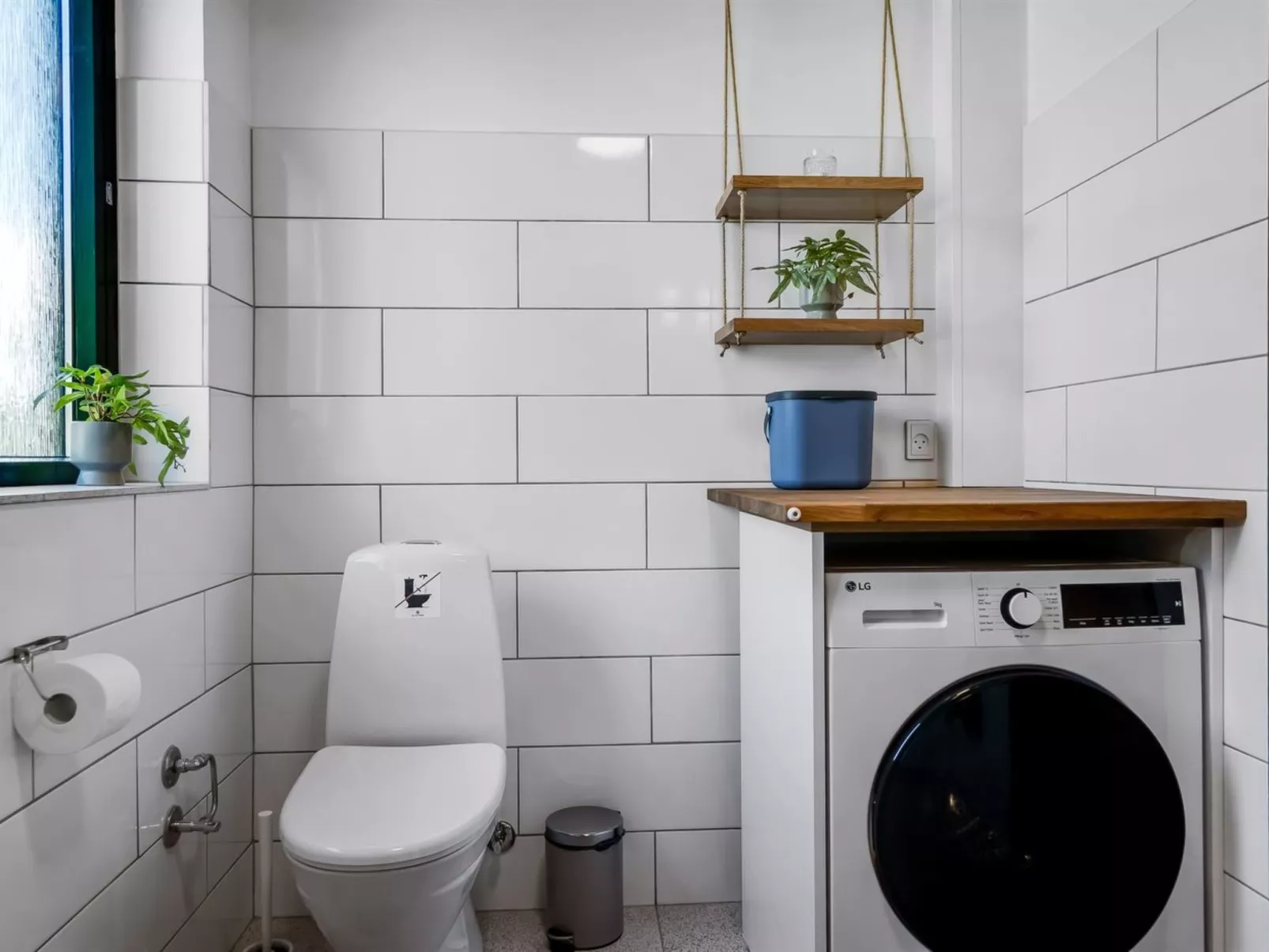 "Ehawee" - 350m from the sea-Binnen