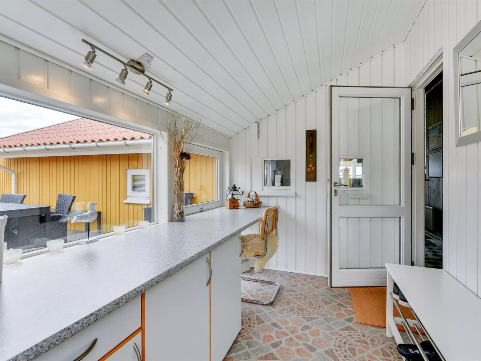 "Thrond" - 200m from the sea-Binnen