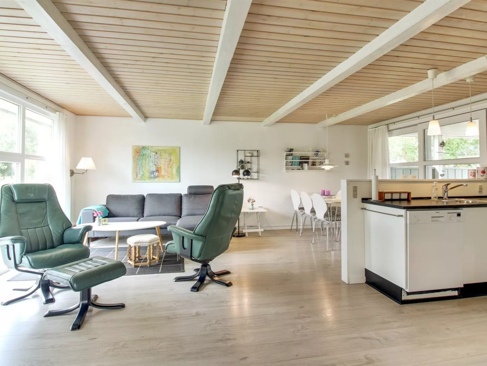 "Livia" - 900m from the sea-Binnen