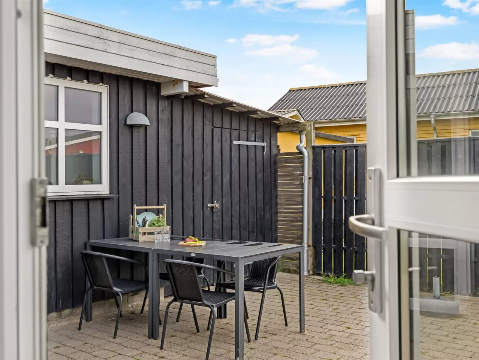 "Fabio" - 450m from the sea-Buiten