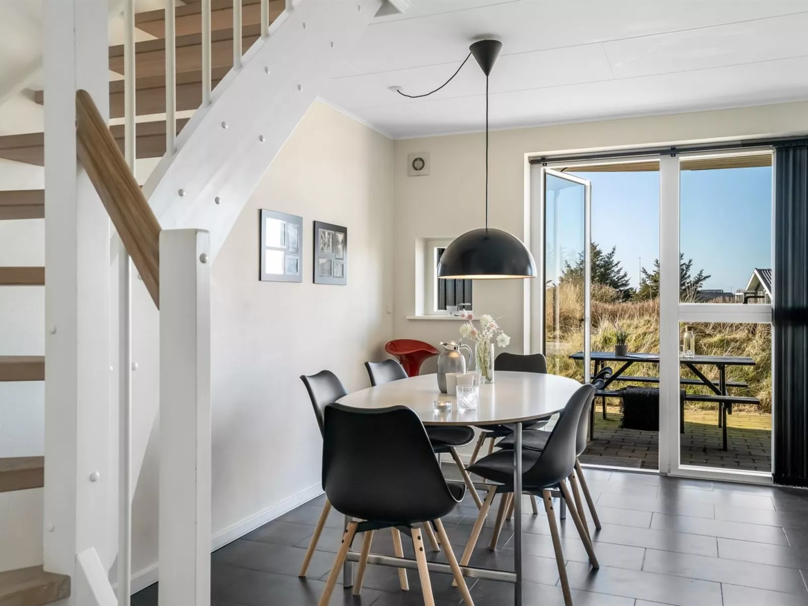 "Oliver" - 600m from the sea-Binnen