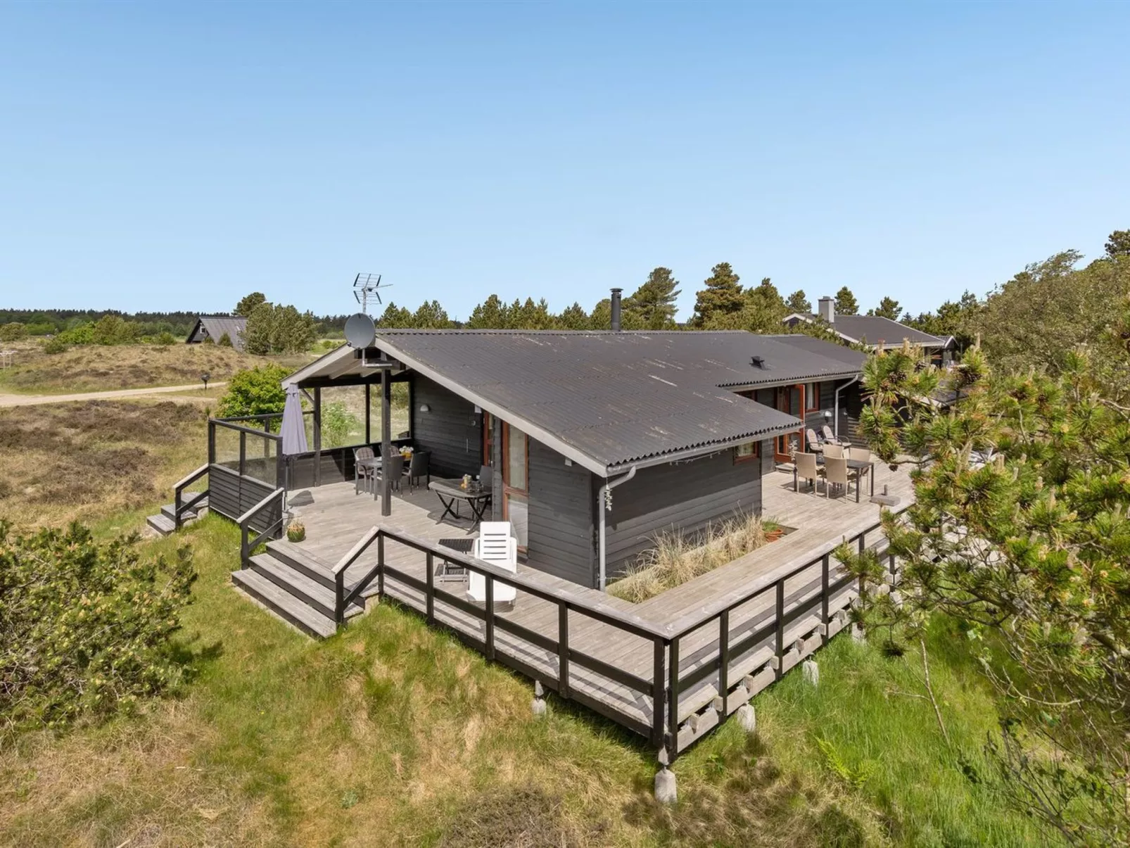 "Arjuna" - 3.8km from the sea-Buiten