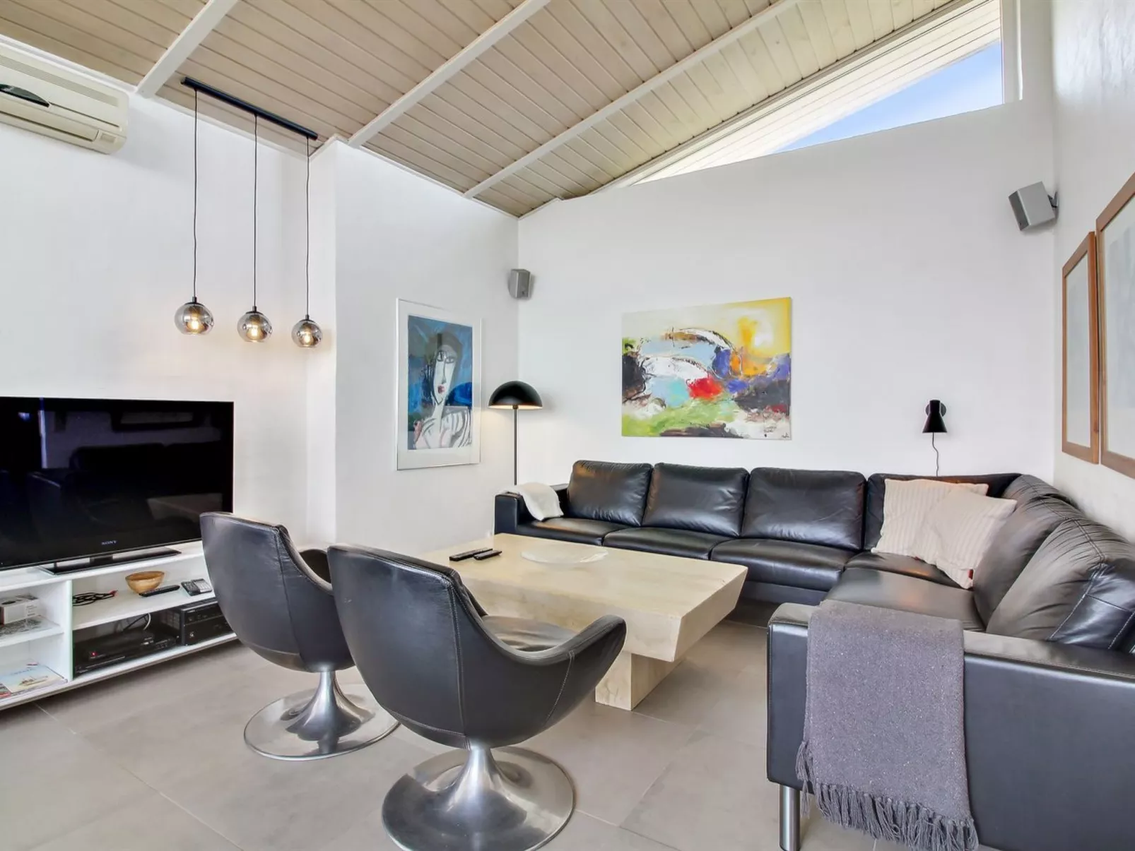 "Judeth" - 300m from the sea-Binnen