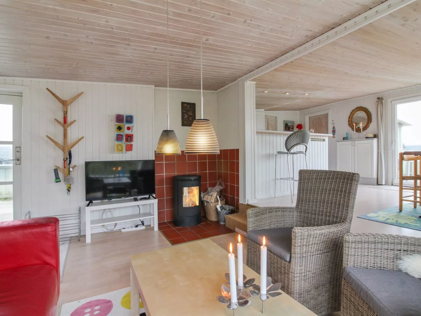 "Dyveke" - 220m from the sea-Binnen