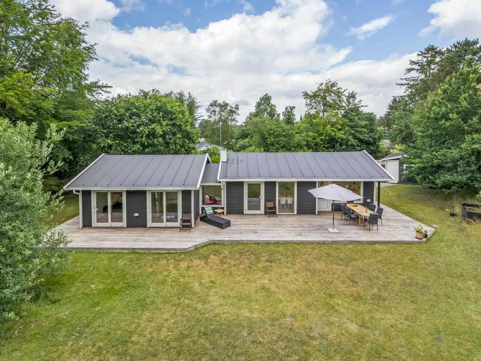 "Sverkel" - 700m from the sea-Buiten