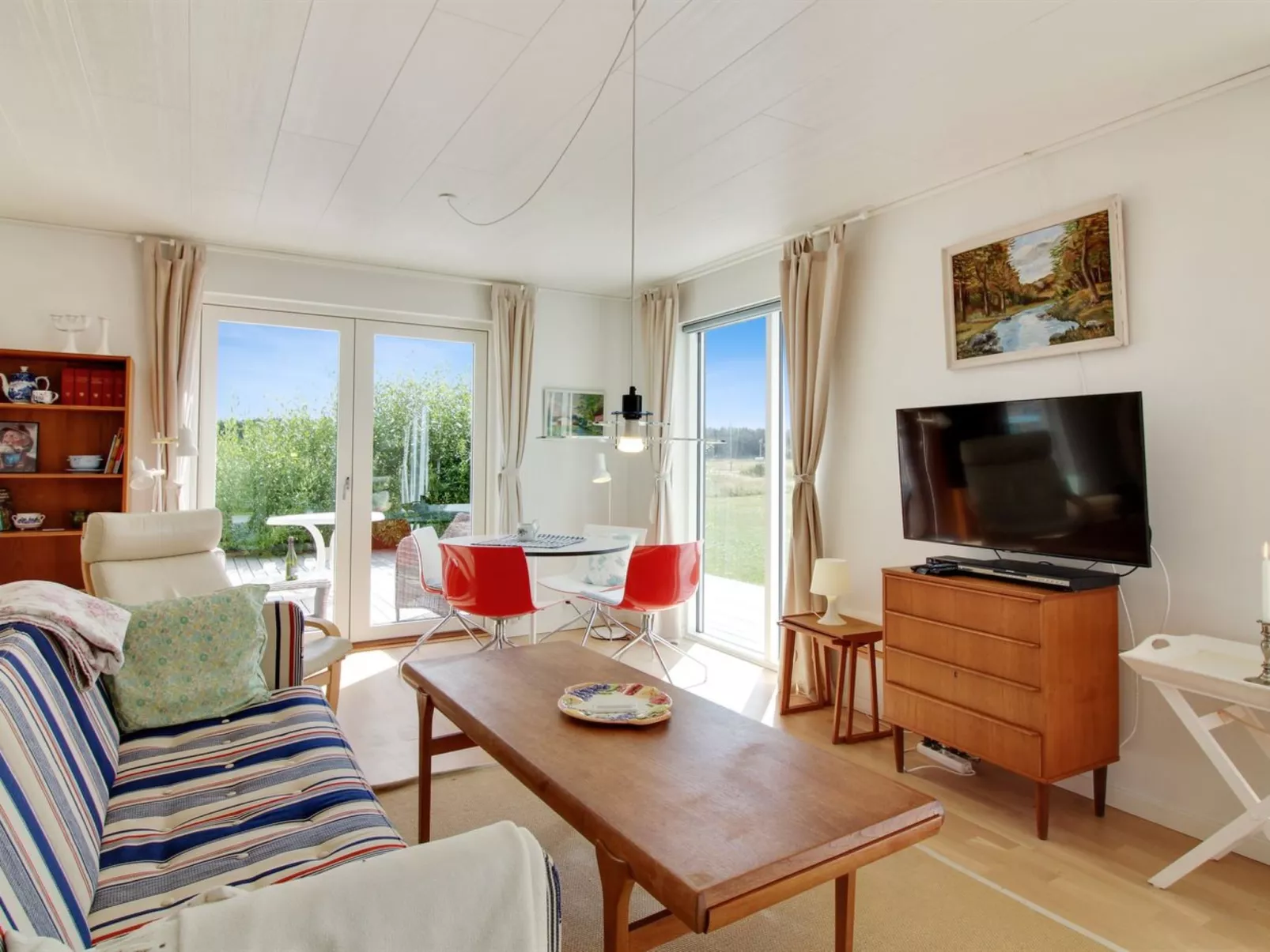 "Annina" - 500m from the sea-Binnen